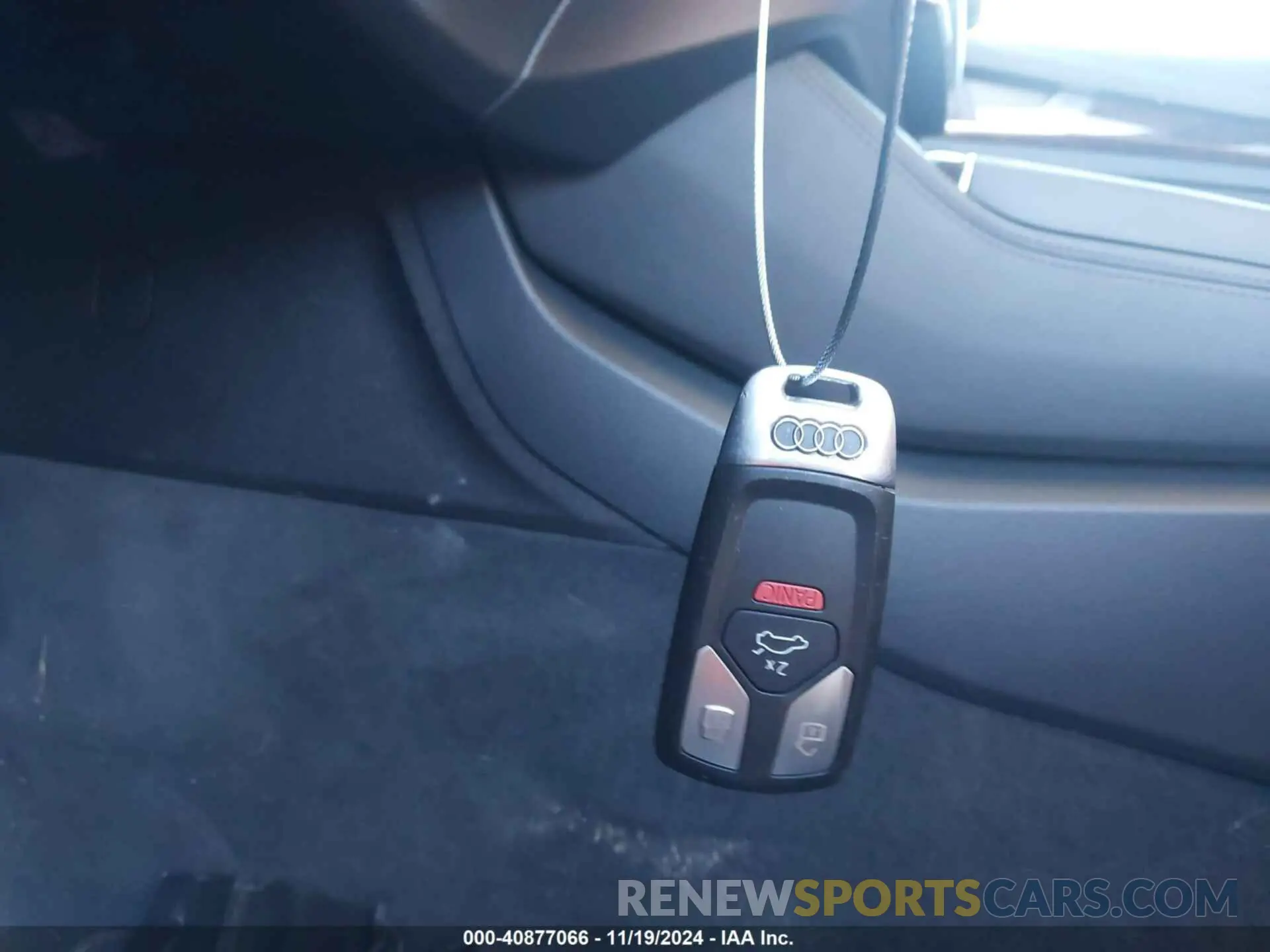 11 Photograph of a damaged car WA1BNAFY7K2033043 AUDI Q5 2019