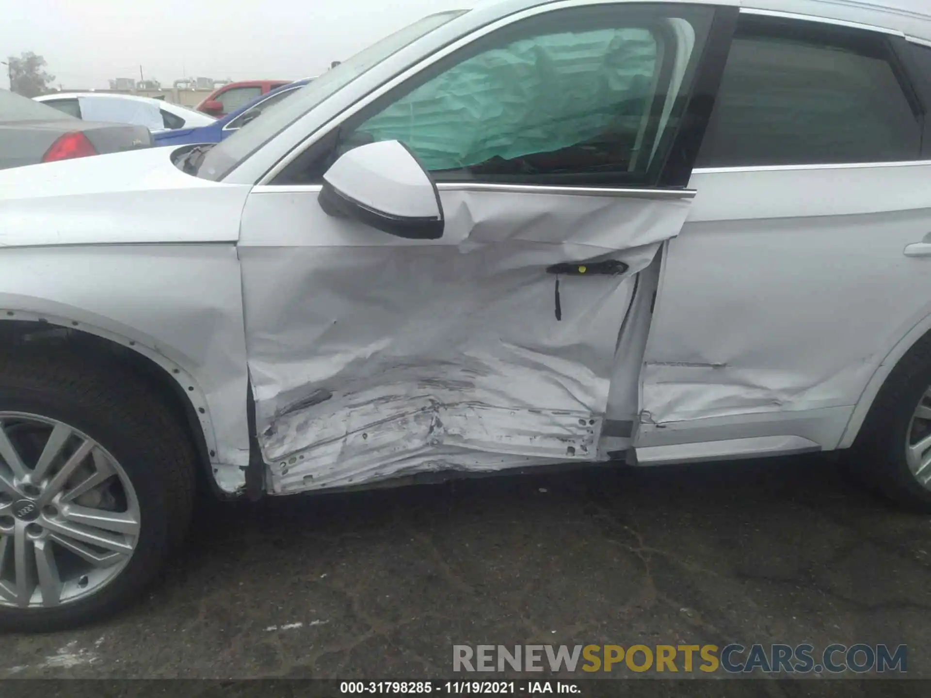 6 Photograph of a damaged car WA1BNAFY7K2036041 AUDI Q5 2019