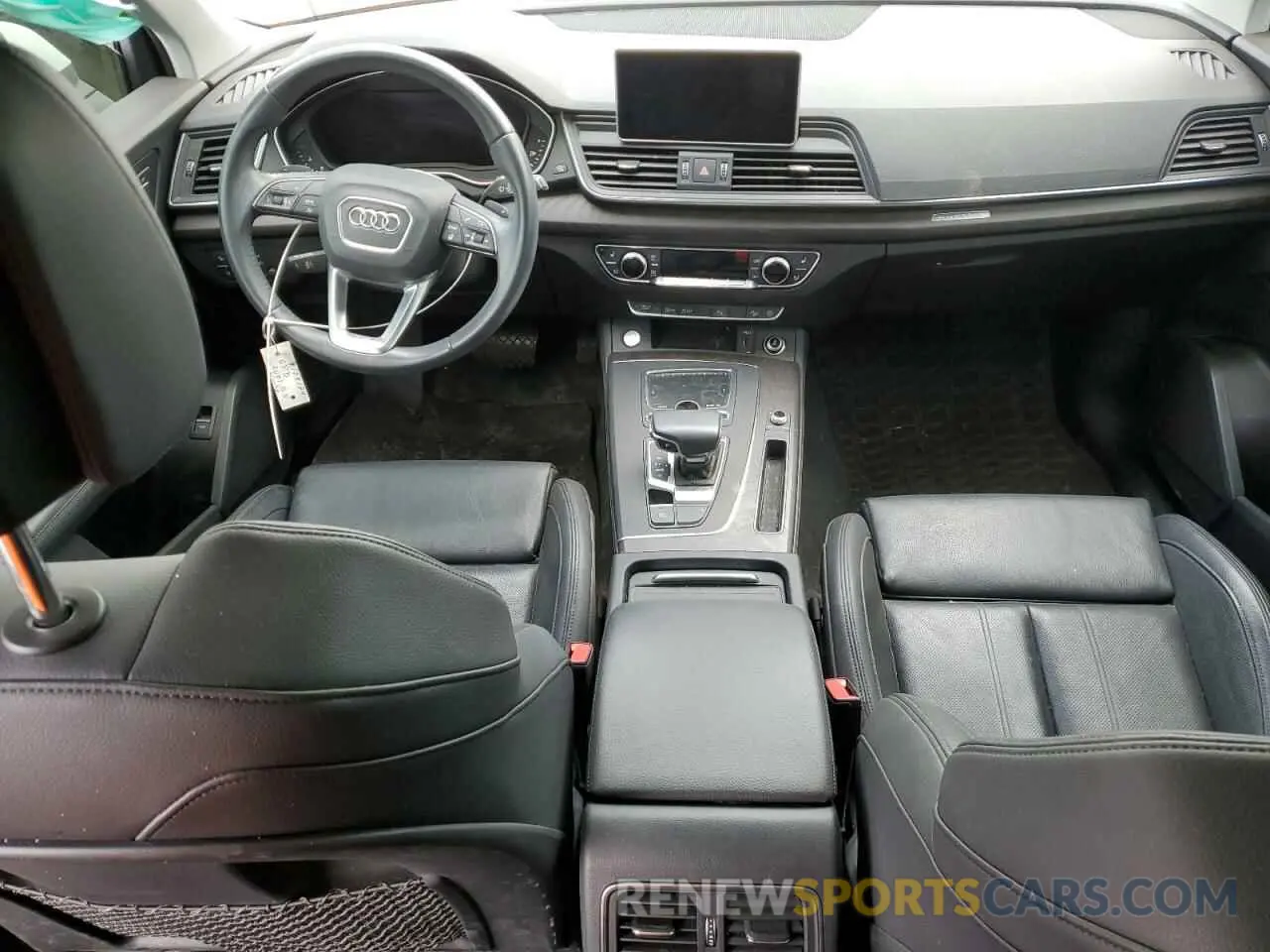 8 Photograph of a damaged car WA1BNAFY7K2037285 AUDI Q5 2019