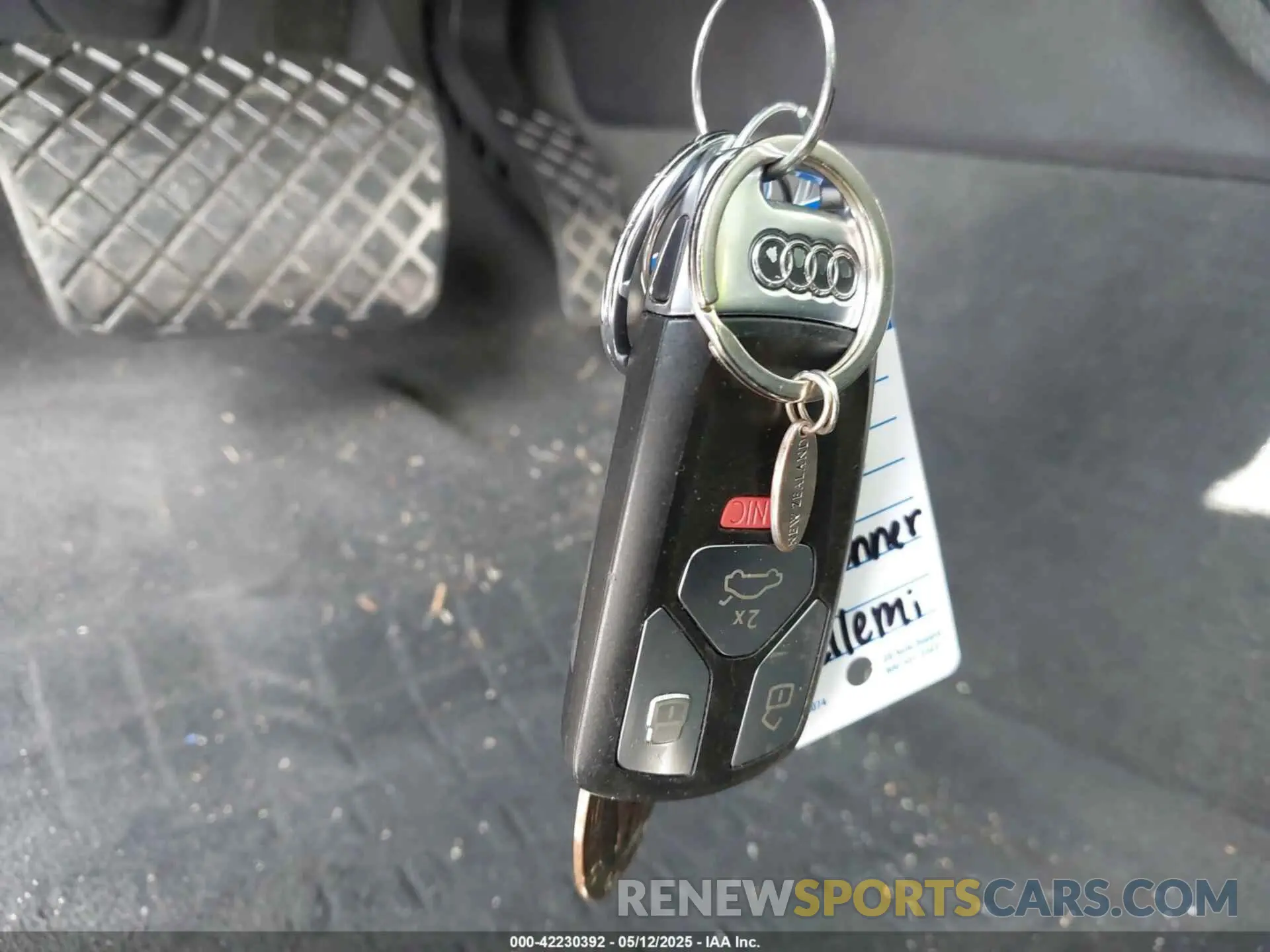 11 Photograph of a damaged car WA1BNAFY7K2056998 AUDI Q5 2019