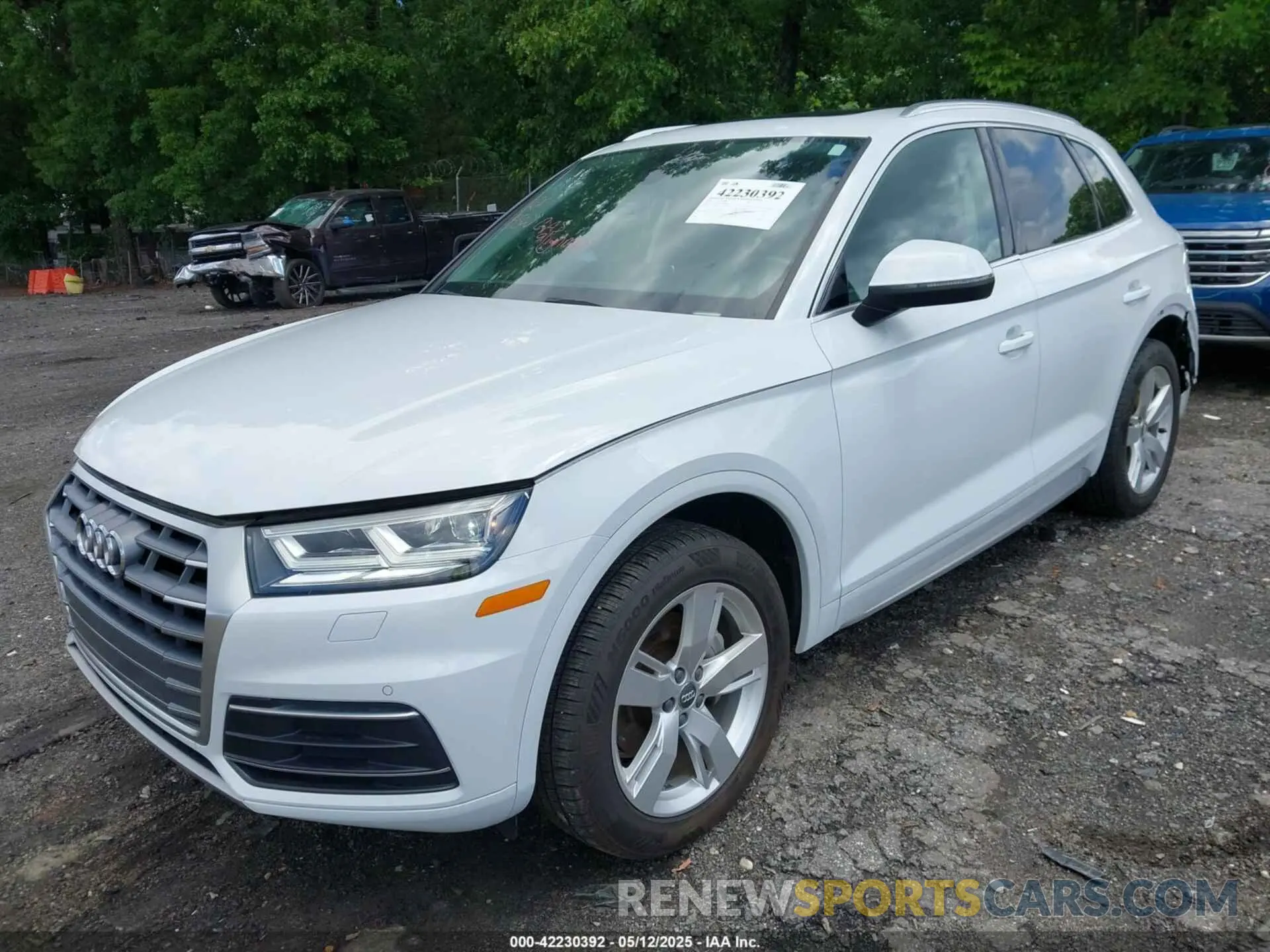 2 Photograph of a damaged car WA1BNAFY7K2056998 AUDI Q5 2019