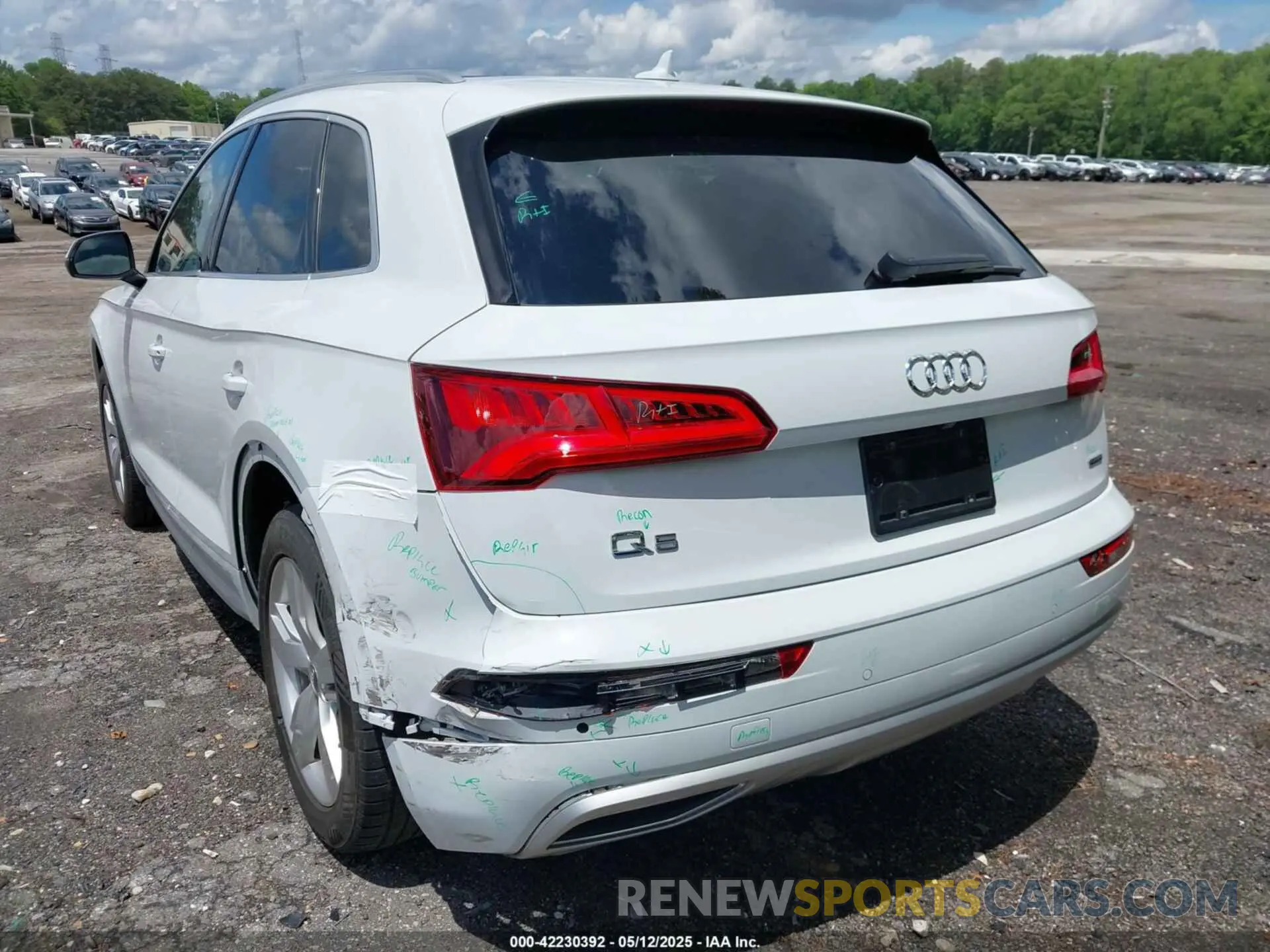 6 Photograph of a damaged car WA1BNAFY7K2056998 AUDI Q5 2019