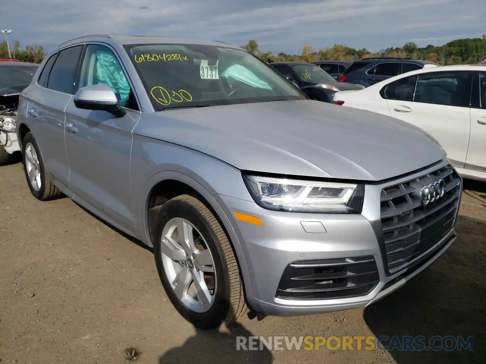 1 Photograph of a damaged car WA1BNAFY7K2062462 AUDI Q5 2019