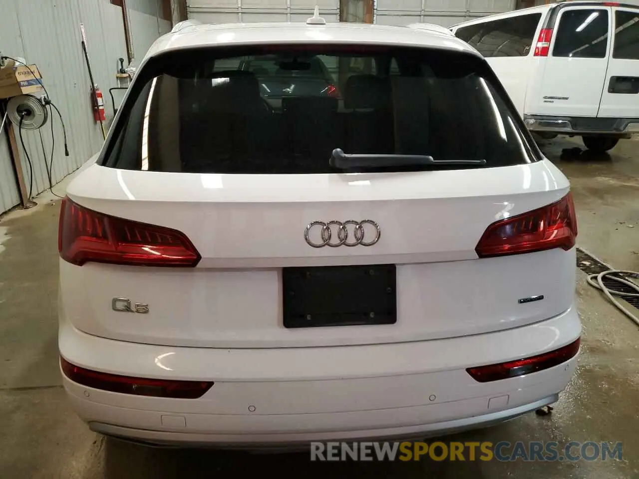 6 Photograph of a damaged car WA1BNAFY7K2066821 AUDI Q5 2019