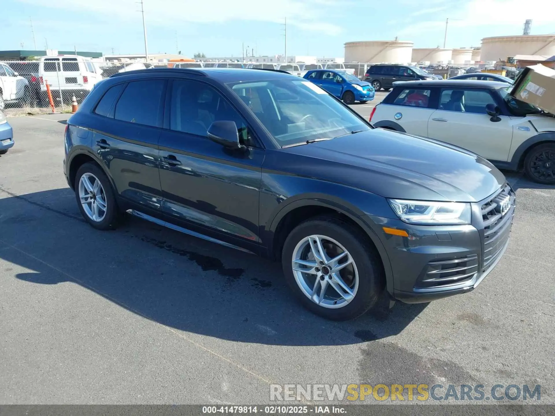1 Photograph of a damaged car WA1BNAFY7K2067970 AUDI Q5 2019