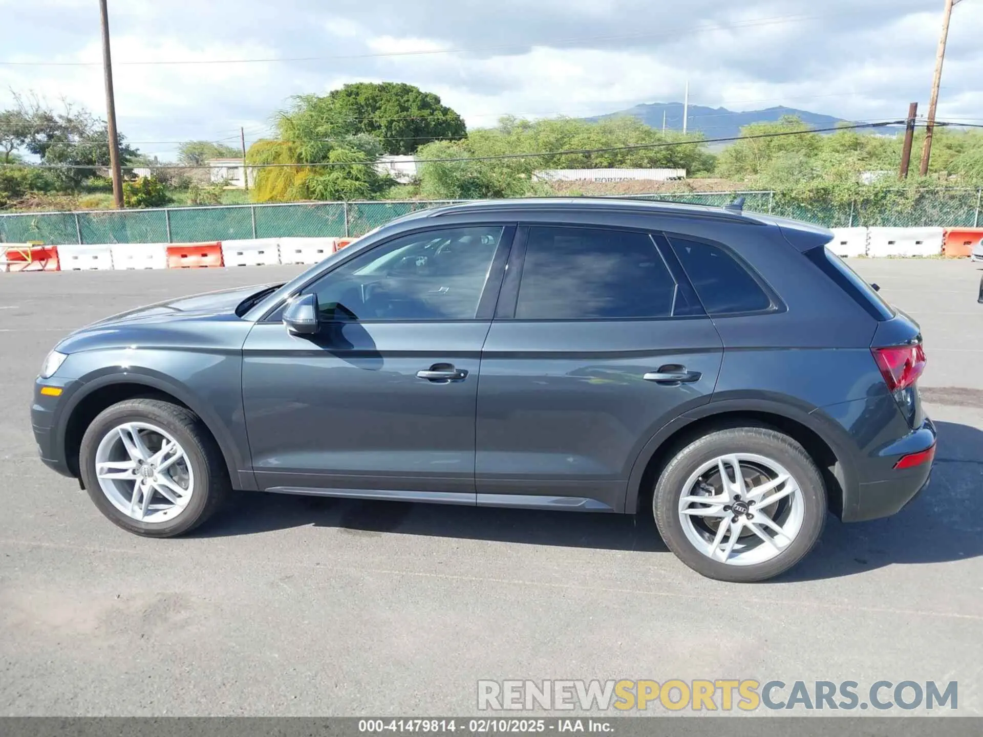 14 Photograph of a damaged car WA1BNAFY7K2067970 AUDI Q5 2019
