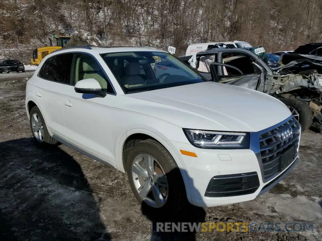 4 Photograph of a damaged car WA1BNAFY7K2074191 AUDI Q5 2019