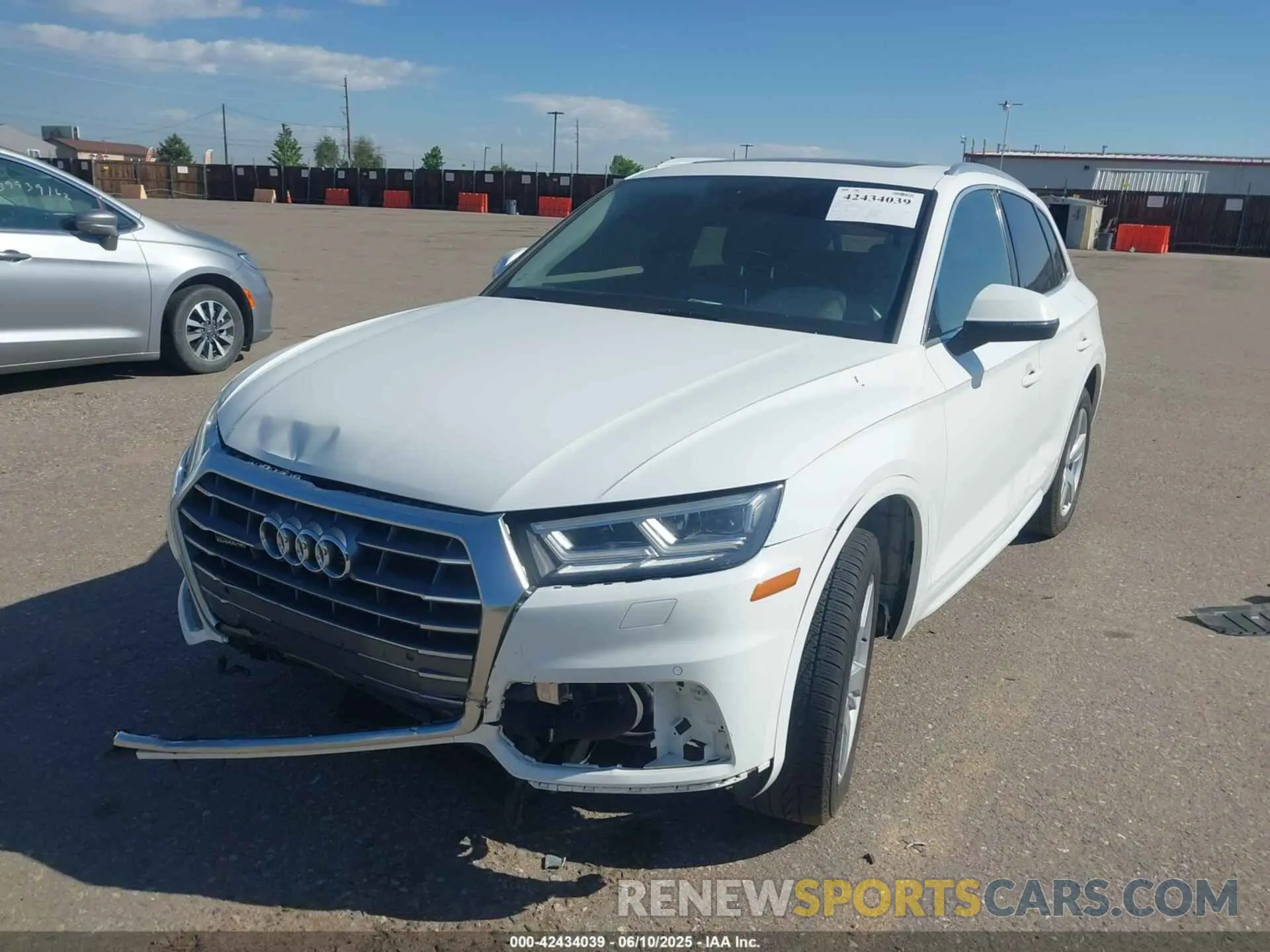 2 Photograph of a damaged car WA1BNAFY7K2079343 AUDI Q5 2019