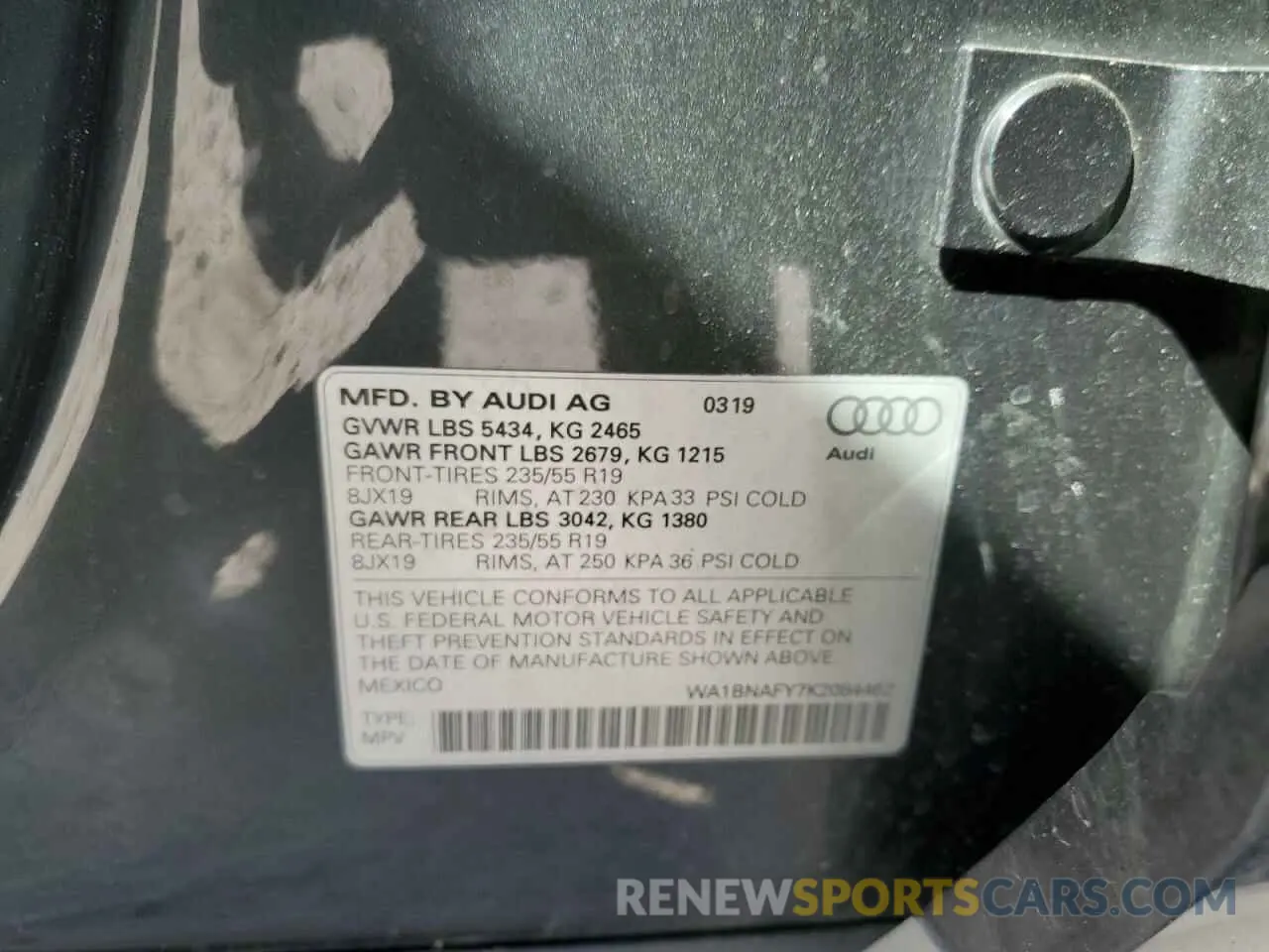 13 Photograph of a damaged car WA1BNAFY7K2084462 AUDI Q5 2019