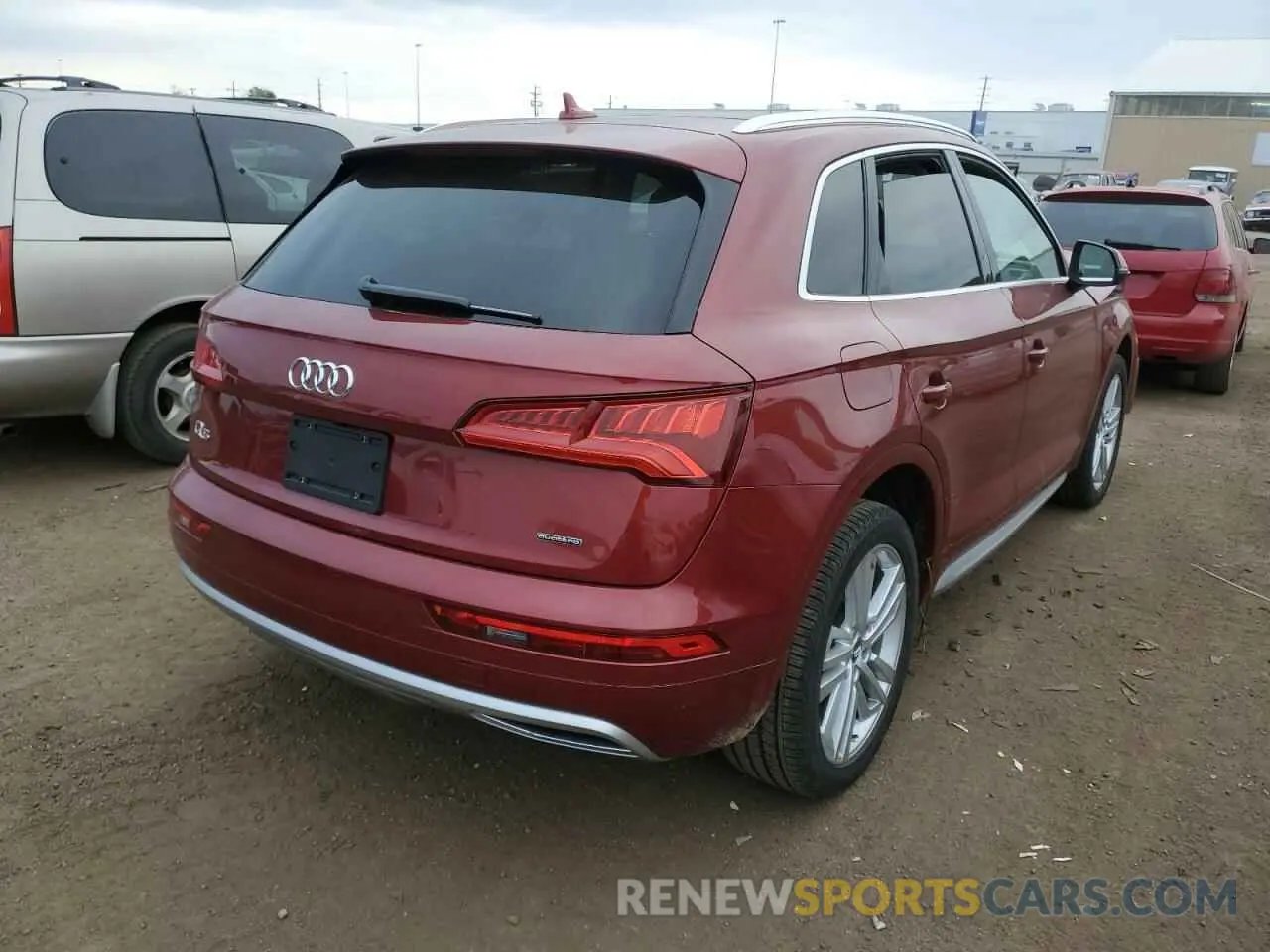 4 Photograph of a damaged car WA1BNAFY7K2104967 AUDI Q5 2019
