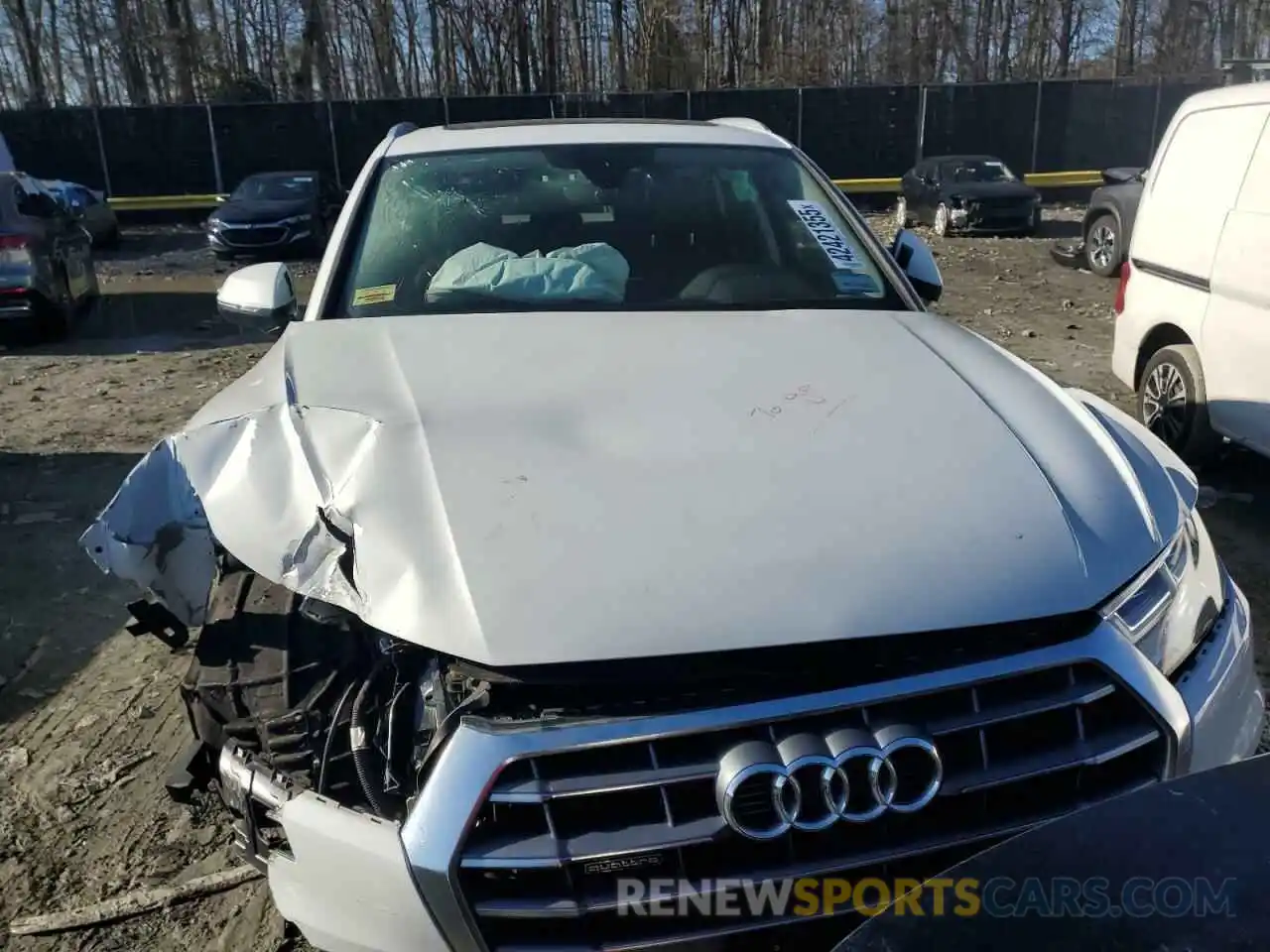 5 Photograph of a damaged car WA1BNAFY7K2141596 AUDI Q5 2019