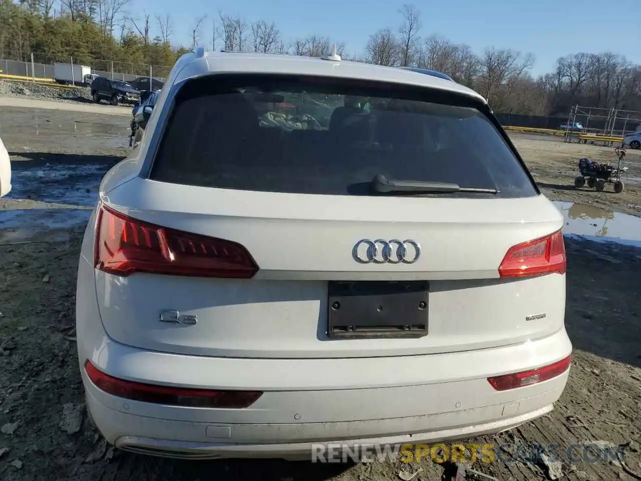 6 Photograph of a damaged car WA1BNAFY7K2141596 AUDI Q5 2019