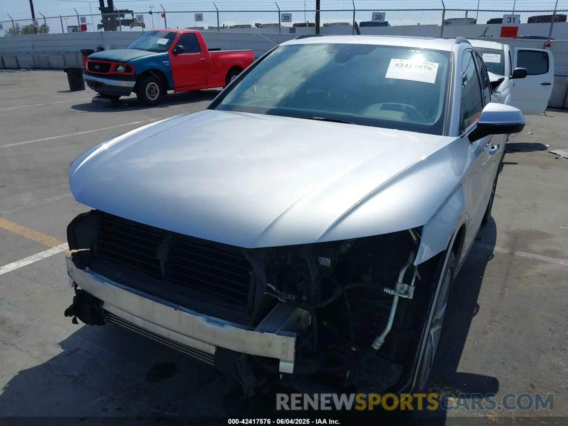 6 Photograph of a damaged car WA1BNAFY8K2029731 AUDI Q5 2019