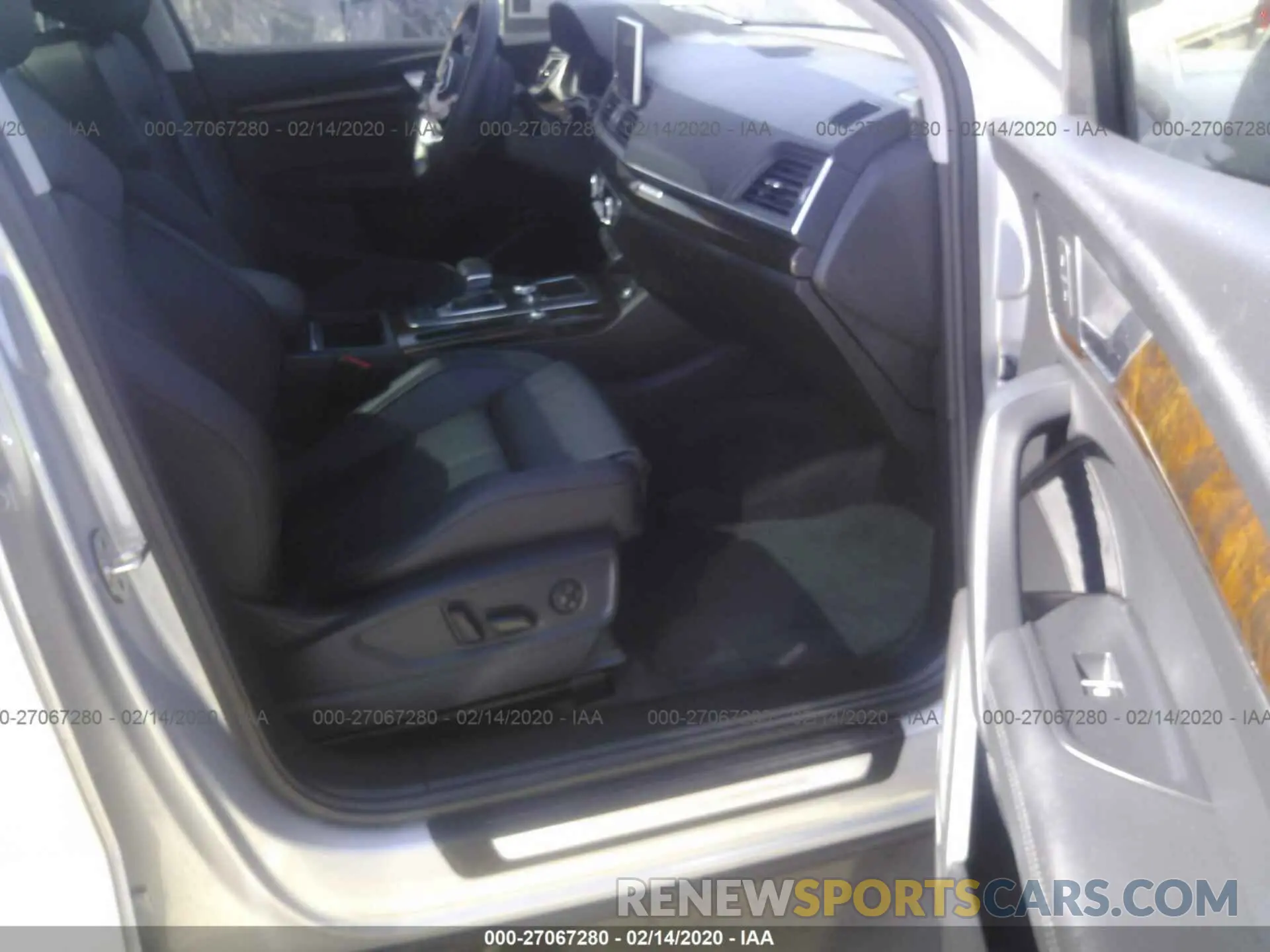 5 Photograph of a damaged car WA1BNAFY8K2030829 AUDI Q5 2019