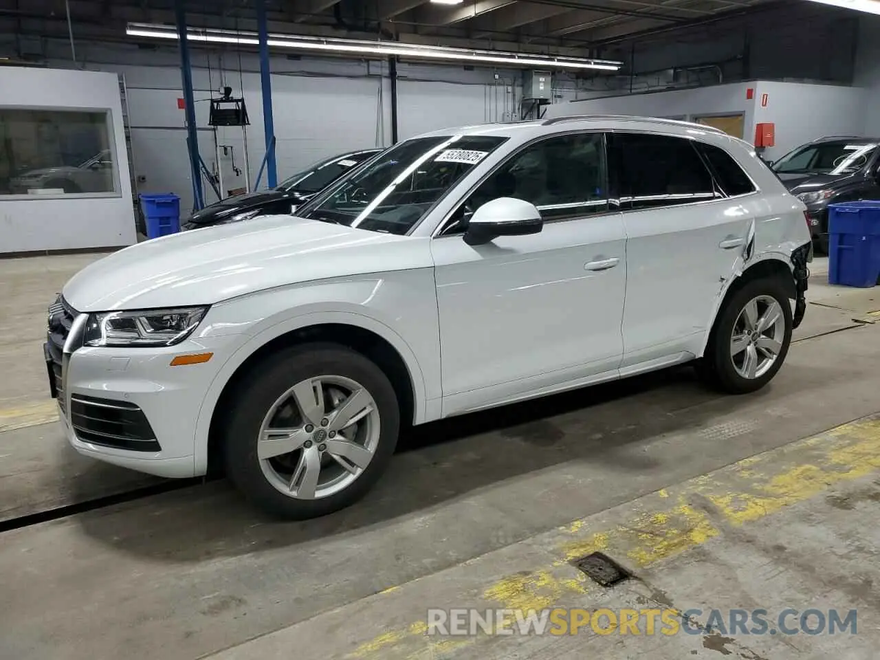1 Photograph of a damaged car WA1BNAFY8K2045167 AUDI Q5 2019