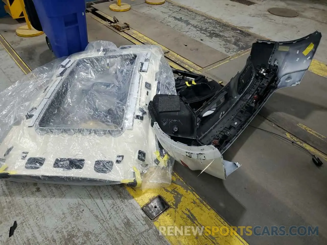 12 Photograph of a damaged car WA1BNAFY8K2045167 AUDI Q5 2019