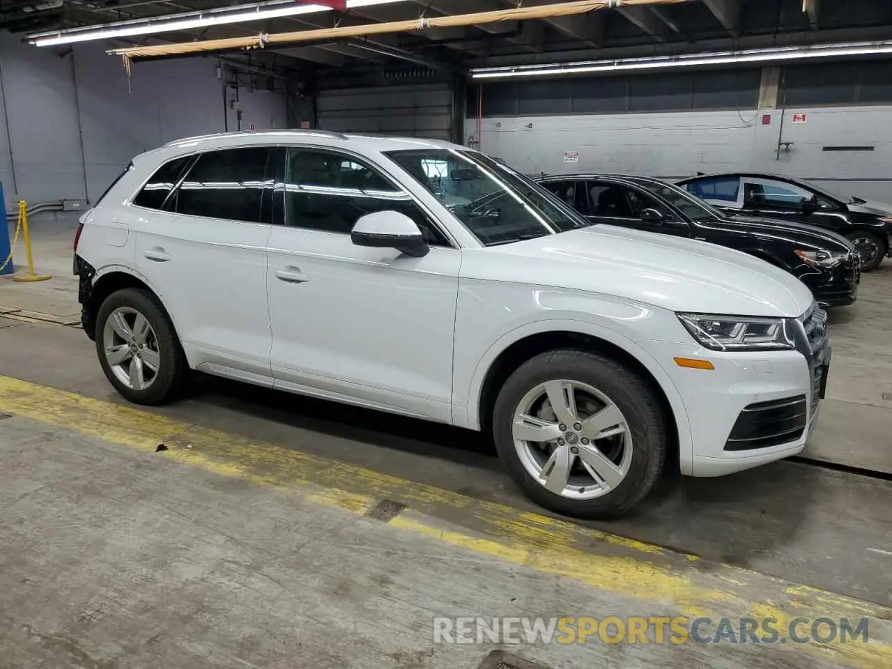 4 Photograph of a damaged car WA1BNAFY8K2045167 AUDI Q5 2019