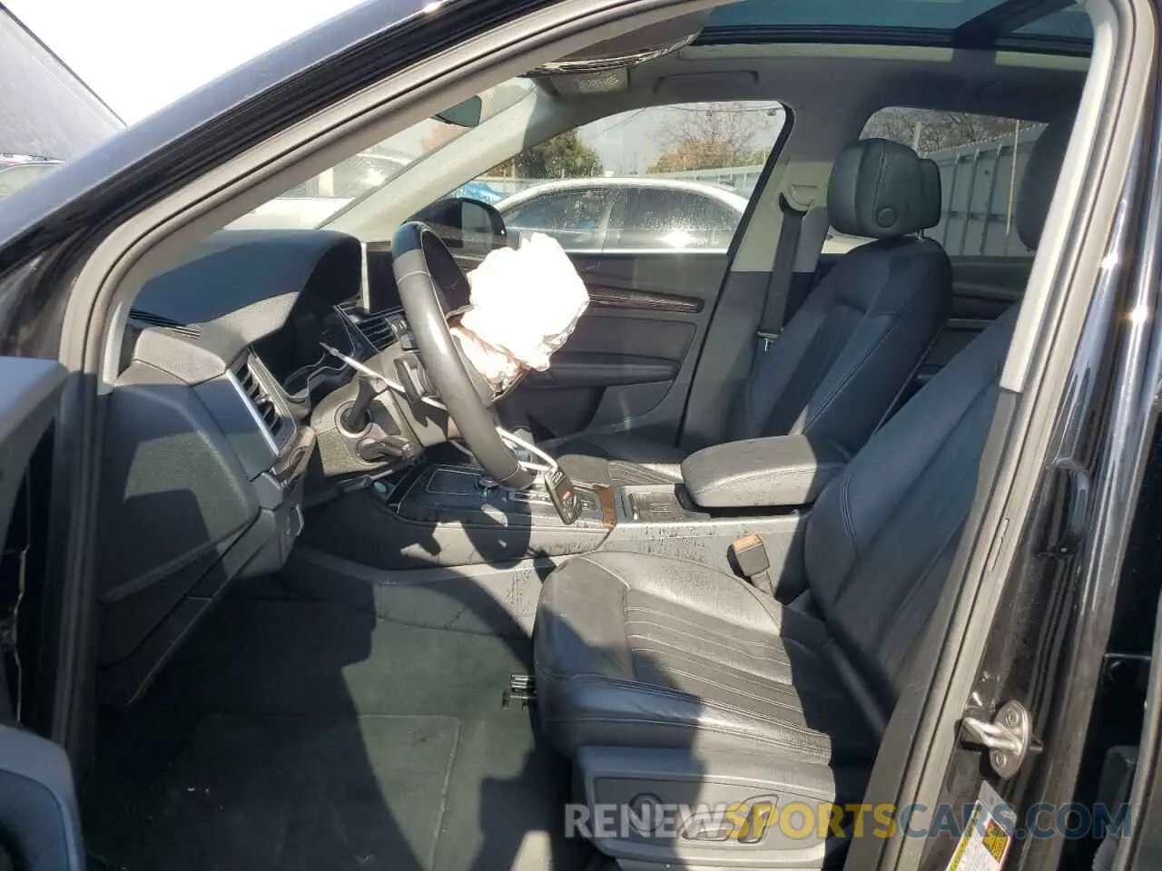 7 Photograph of a damaged car WA1BNAFY8K2047260 AUDI Q5 2019