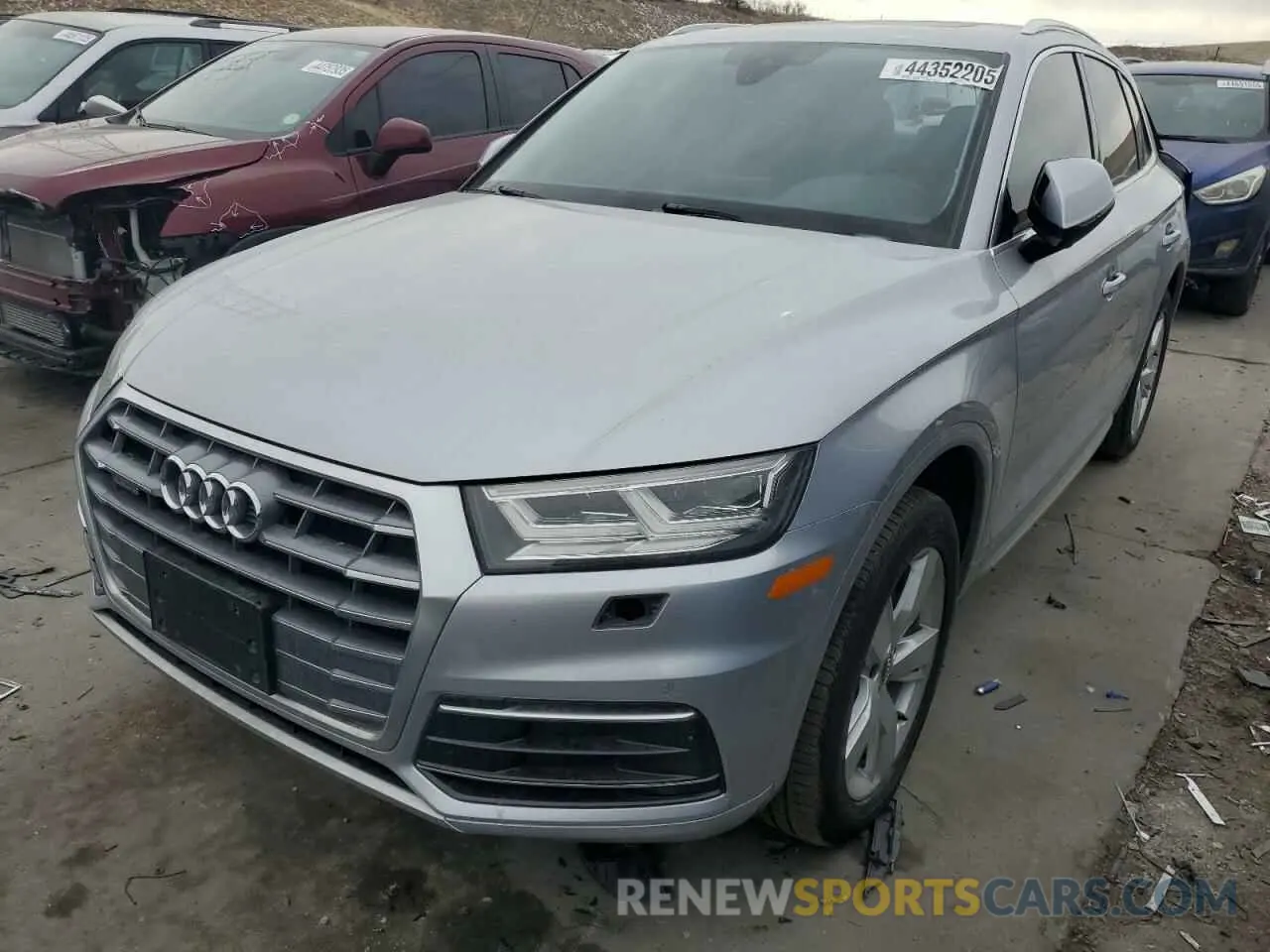 1 Photograph of a damaged car WA1BNAFY8K2054256 AUDI Q5 2019