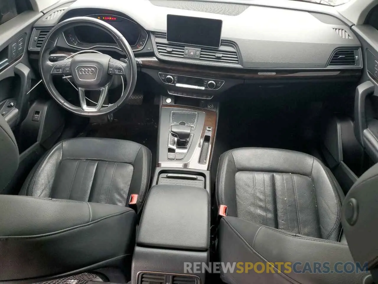 8 Photograph of a damaged car WA1BNAFY8K2054256 AUDI Q5 2019