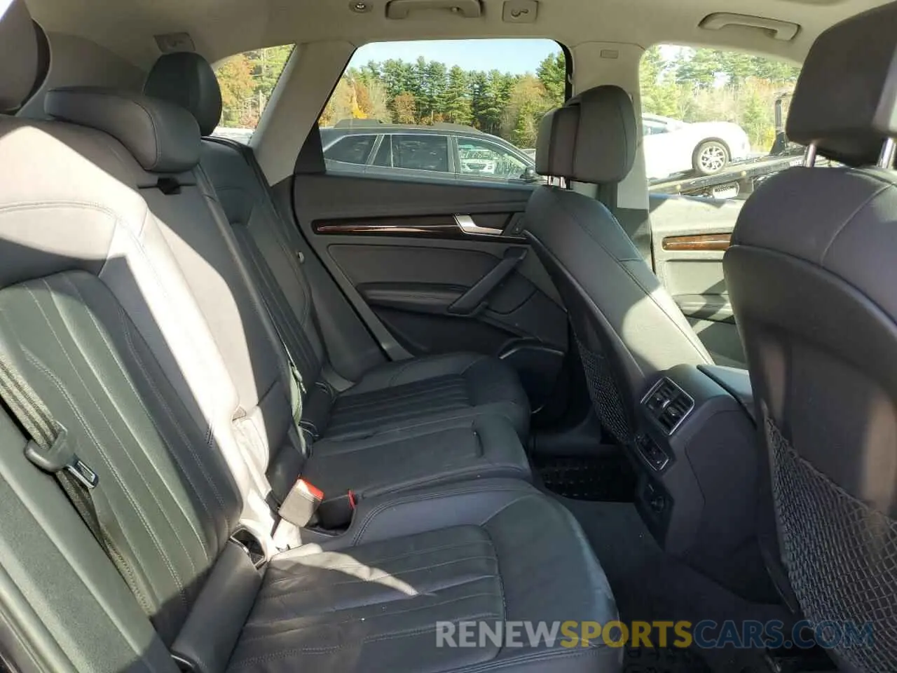 11 Photograph of a damaged car WA1BNAFY8K2054791 AUDI Q5 2019