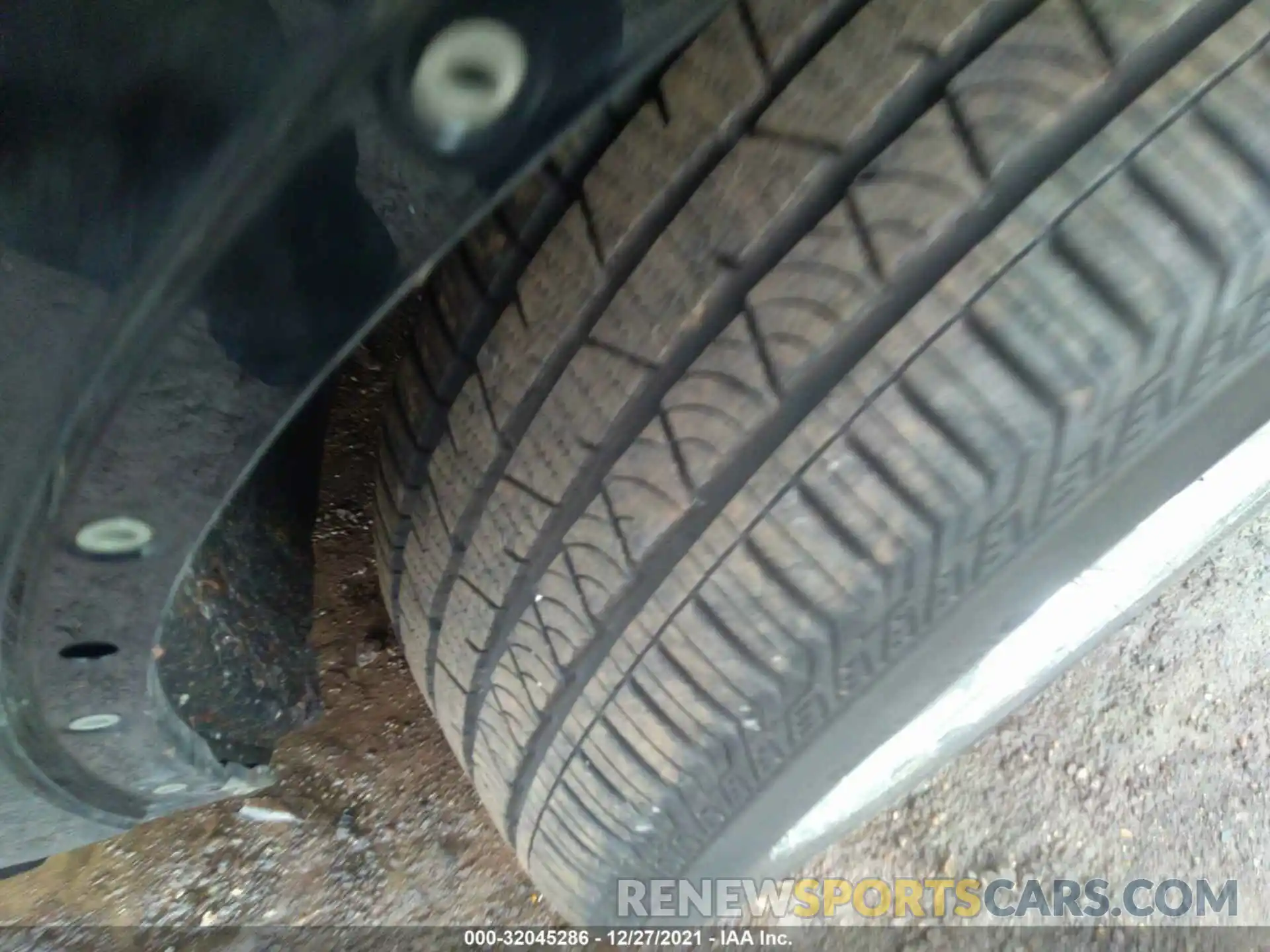 15 Photograph of a damaged car WA1BNAFY8K2058288 AUDI Q5 2019