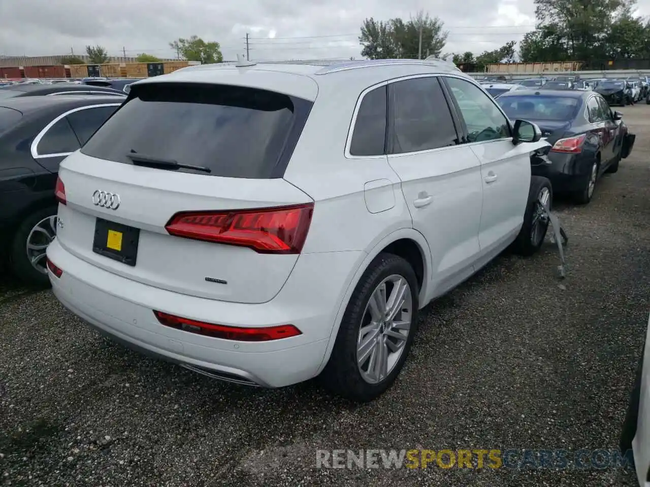 4 Photograph of a damaged car WA1BNAFY8K2066102 AUDI Q5 2019