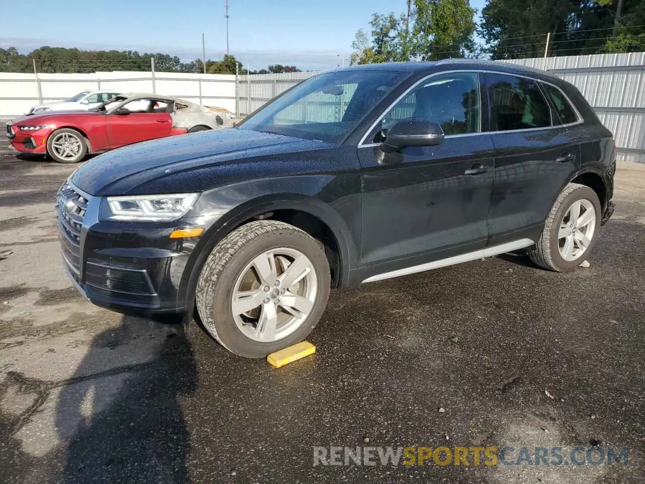 1 Photograph of a damaged car WA1BNAFY8K2068397 AUDI Q5 2019
