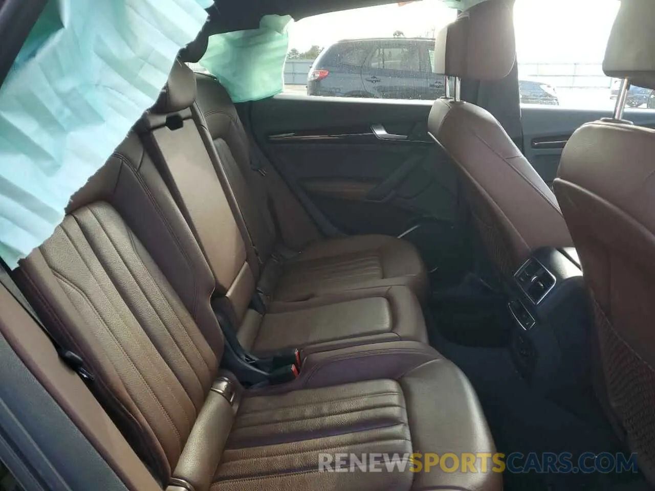 11 Photograph of a damaged car WA1BNAFY8K2068397 AUDI Q5 2019