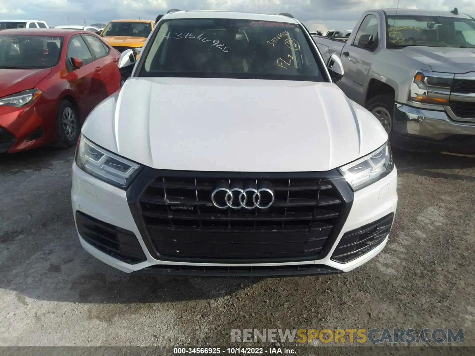 6 Photograph of a damaged car WA1BNAFY8K2071400 AUDI Q5 2019