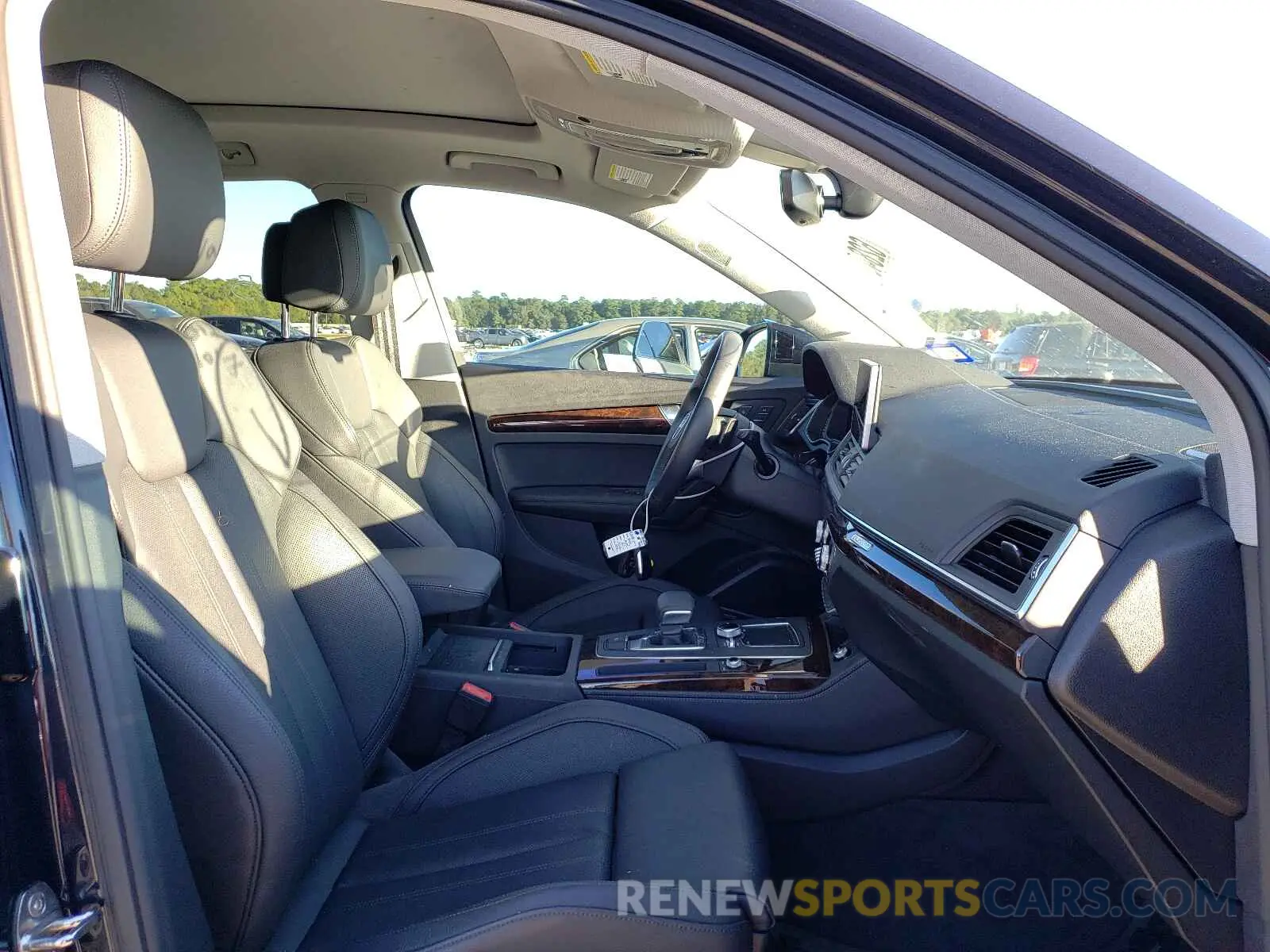 5 Photograph of a damaged car WA1BNAFY8K2081344 AUDI Q5 2019