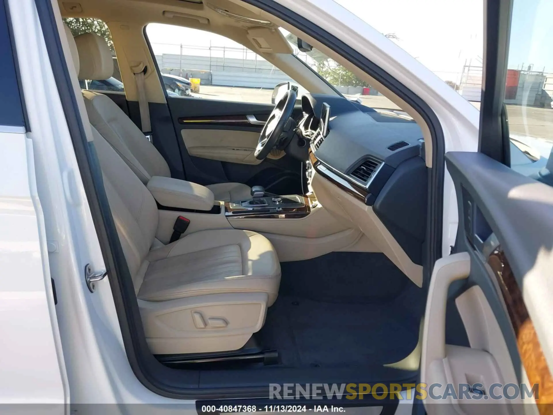 5 Photograph of a damaged car WA1BNAFY8K2101690 AUDI Q5 2019