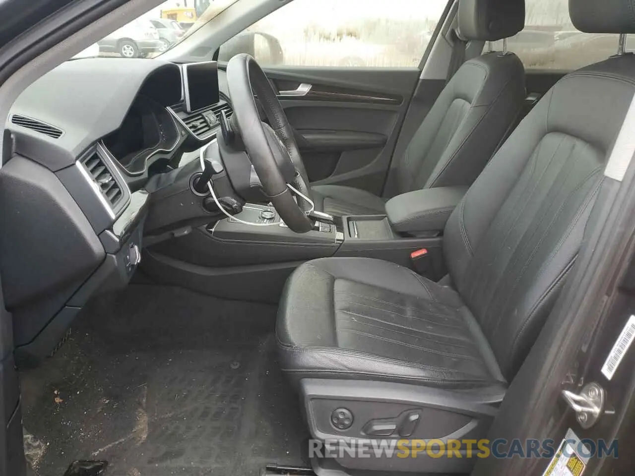 7 Photograph of a damaged car WA1BNAFY8K2104377 AUDI Q5 2019