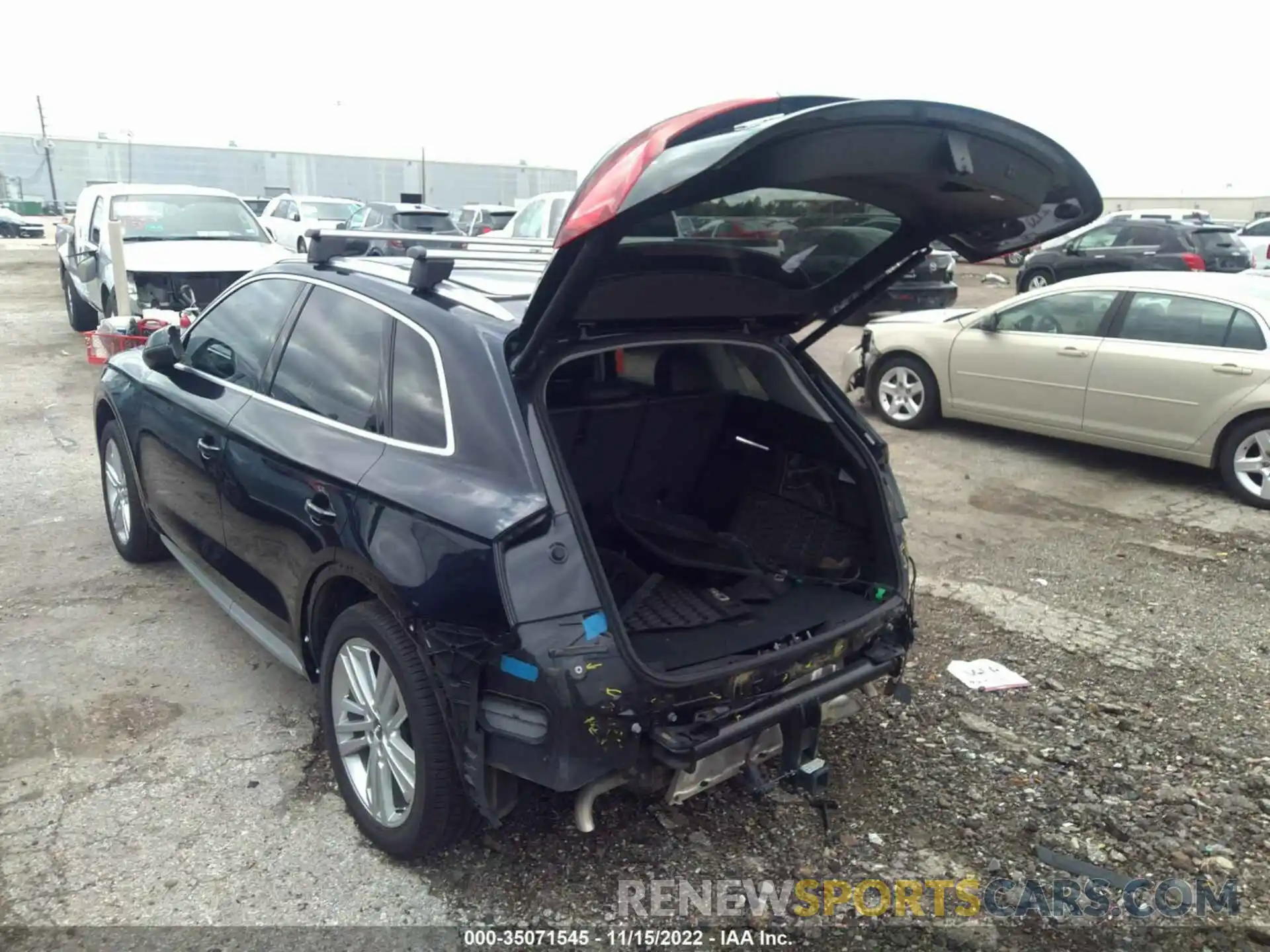 3 Photograph of a damaged car WA1BNAFY8K2104685 AUDI Q5 2019