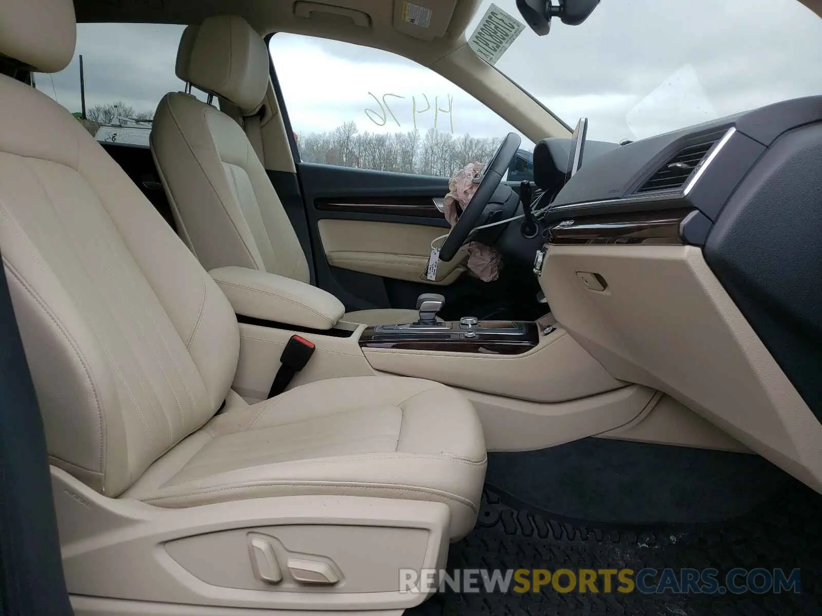 5 Photograph of a damaged car WA1BNAFY8K2126489 AUDI Q5 2019