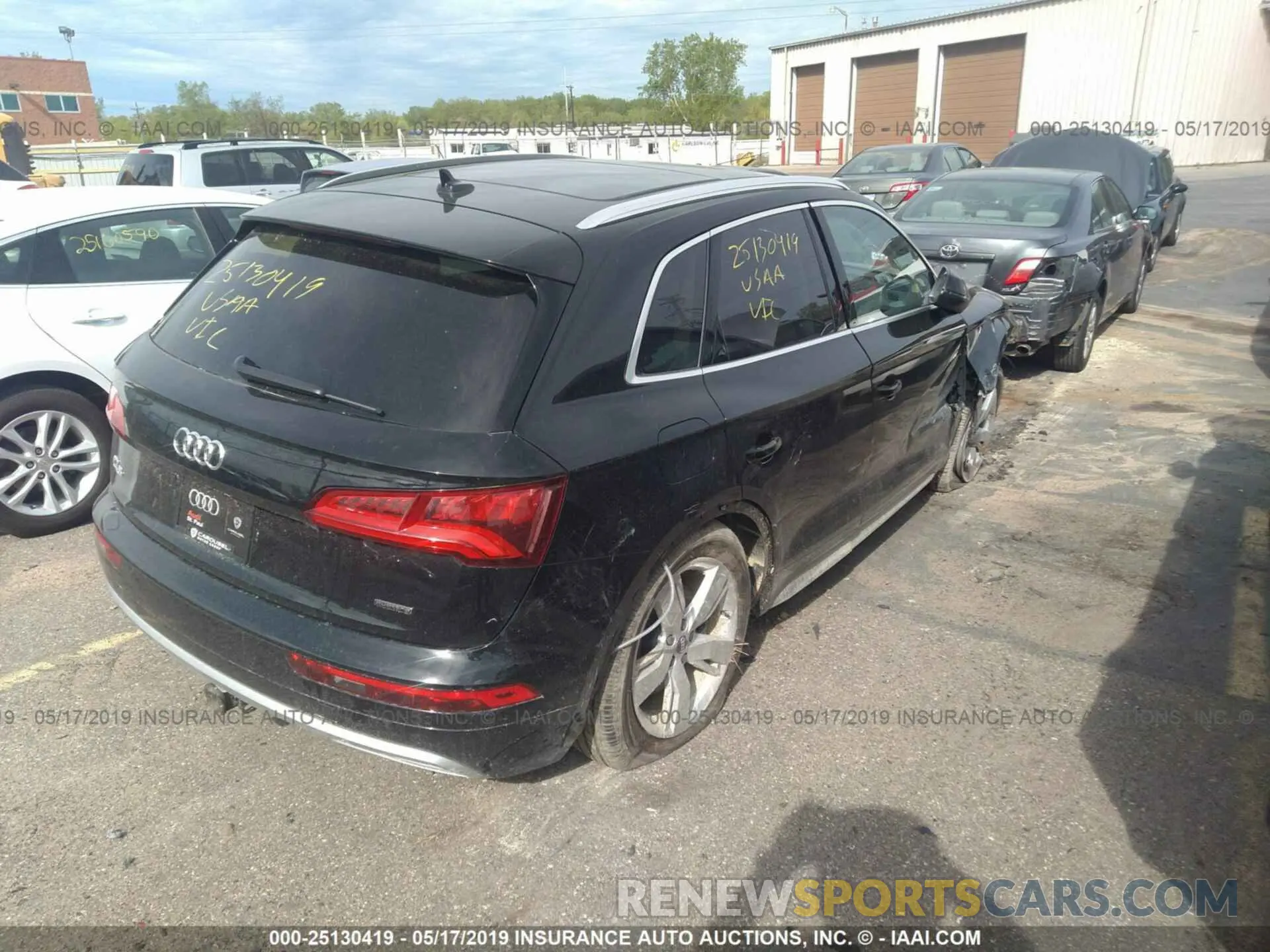 4 Photograph of a damaged car WA1BNAFY9K2042391 AUDI Q5 2019