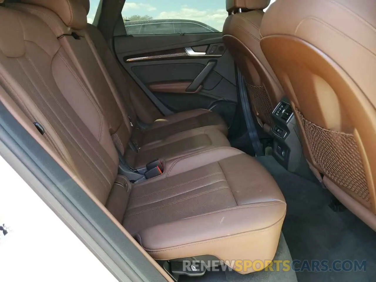11 Photograph of a damaged car WA1BNAFY9K2096211 AUDI Q5 2019