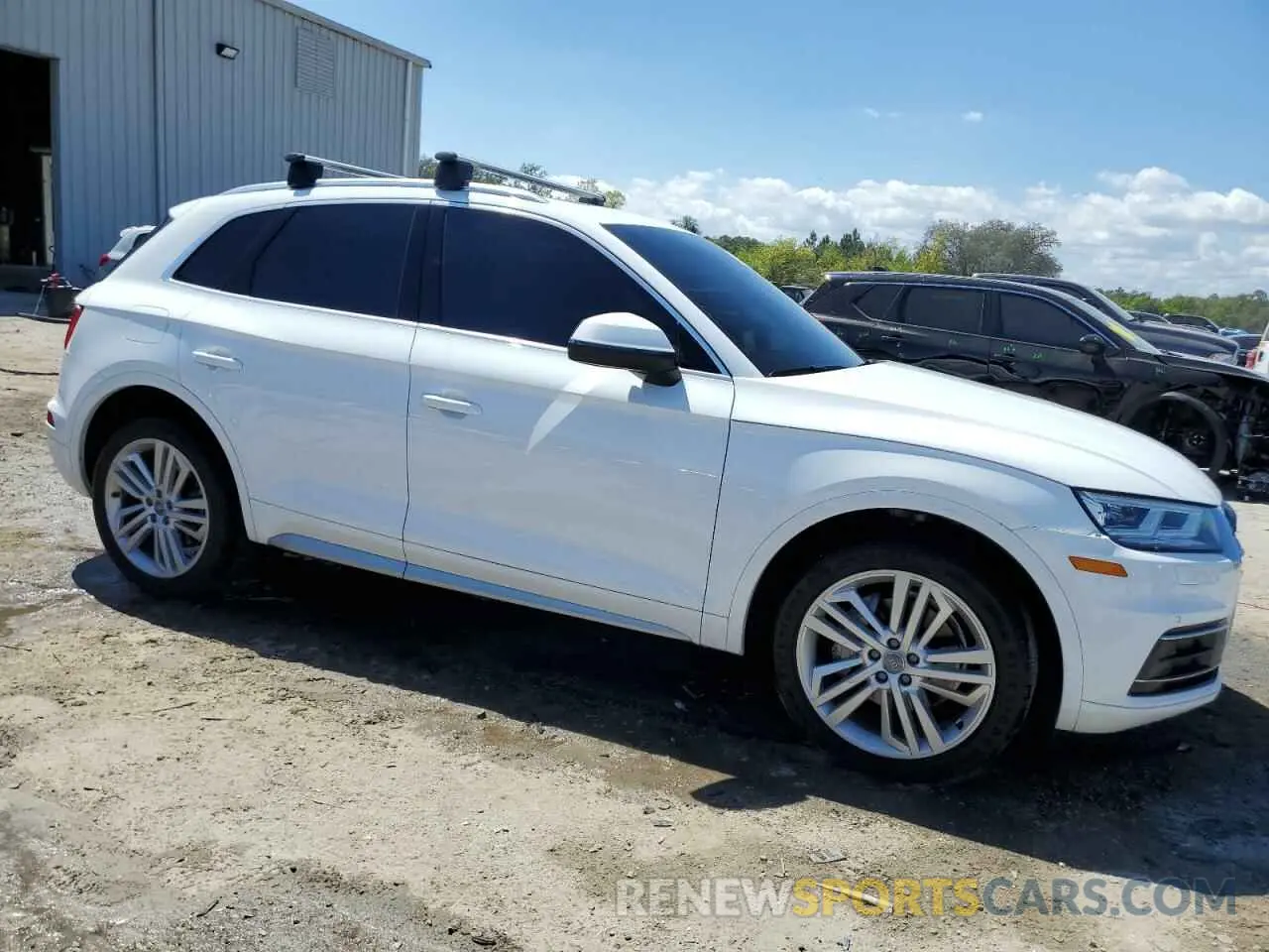 4 Photograph of a damaged car WA1BNAFY9K2096211 AUDI Q5 2019