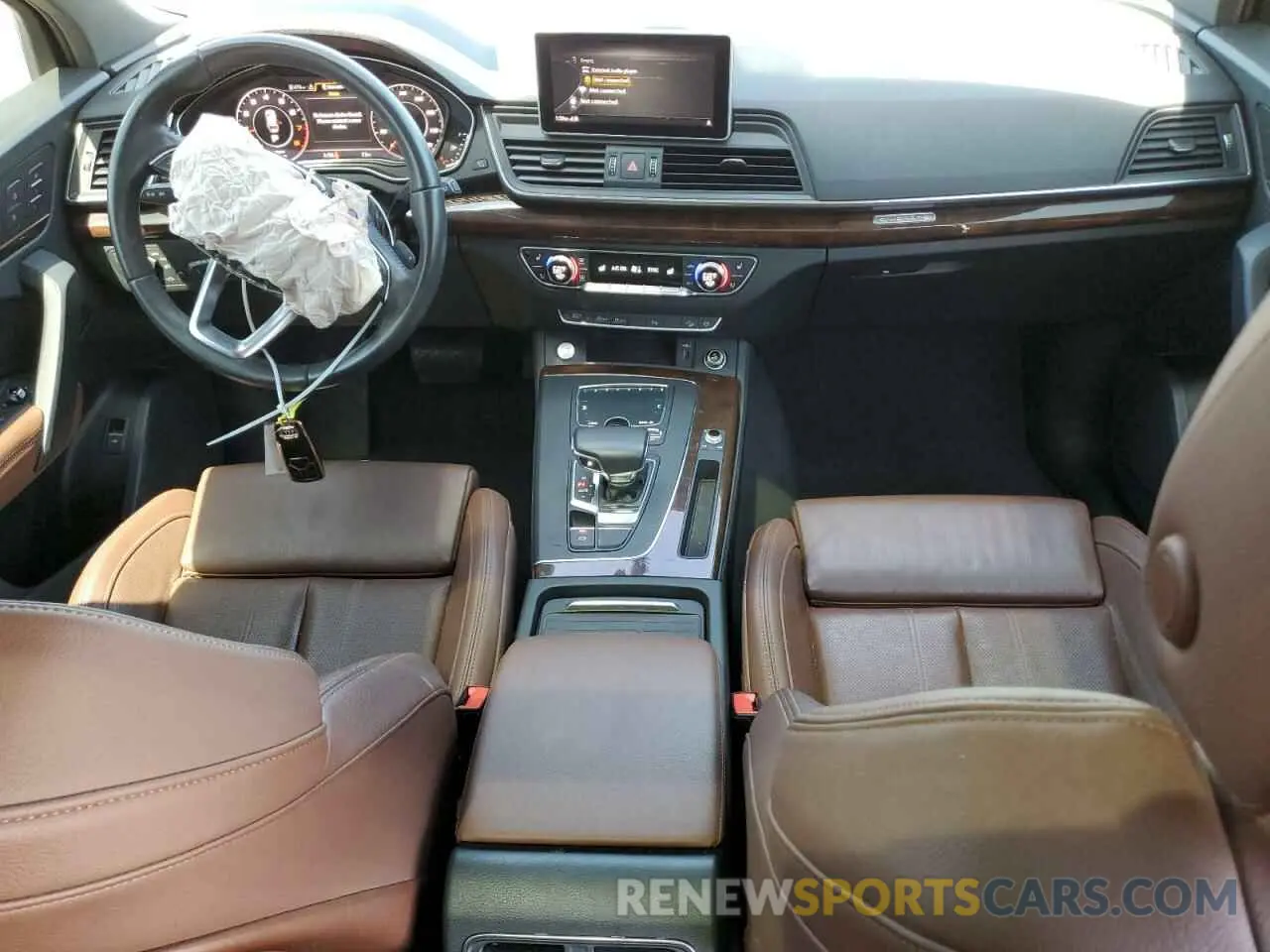 8 Photograph of a damaged car WA1BNAFY9K2096211 AUDI Q5 2019