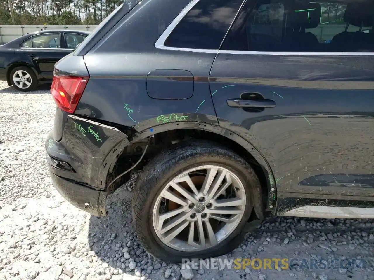 9 Photograph of a damaged car WA1BNAFY9K2117123 AUDI Q5 2019