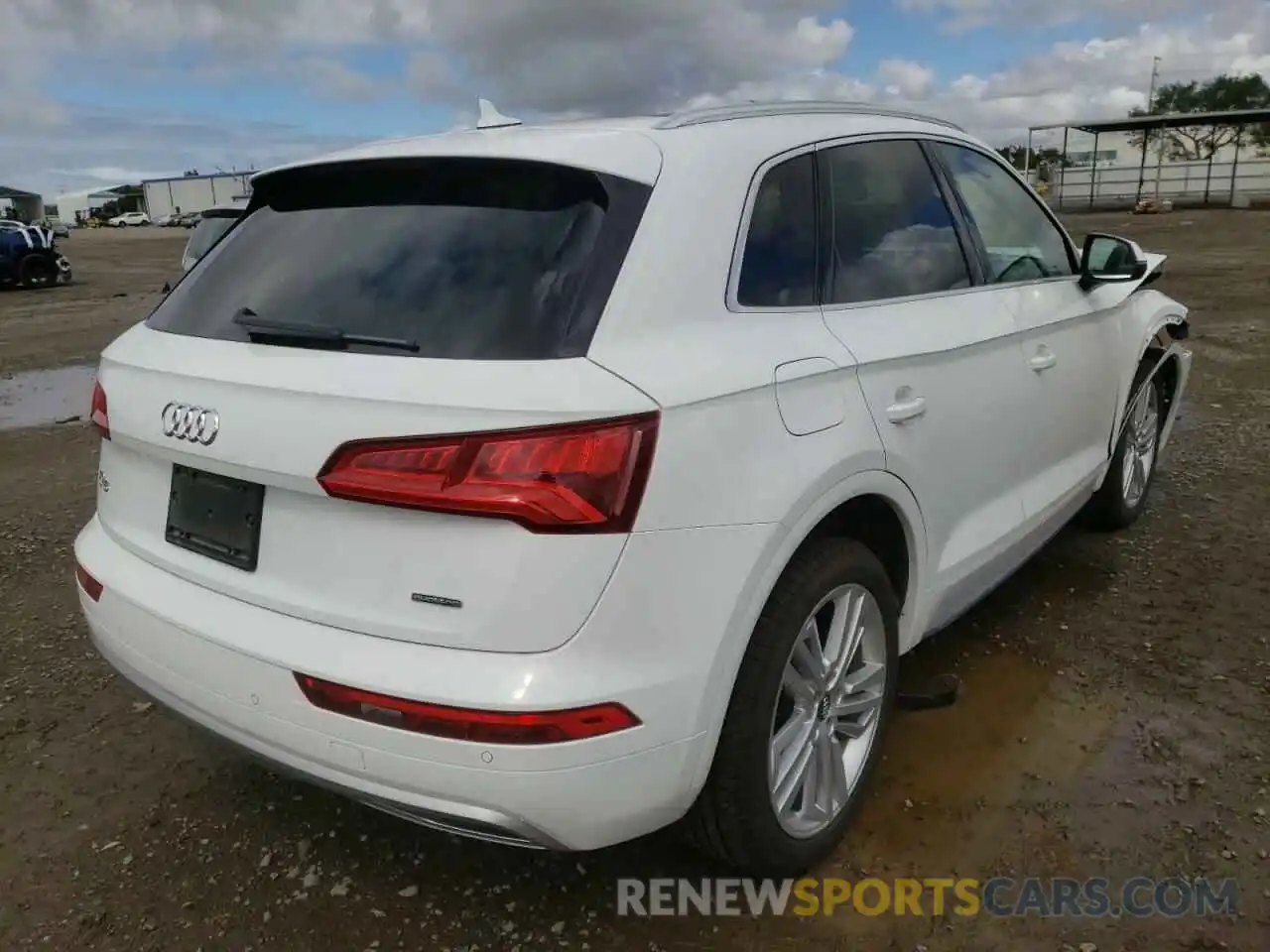 4 Photograph of a damaged car WA1BNAFY9K2123908 AUDI Q5 2019