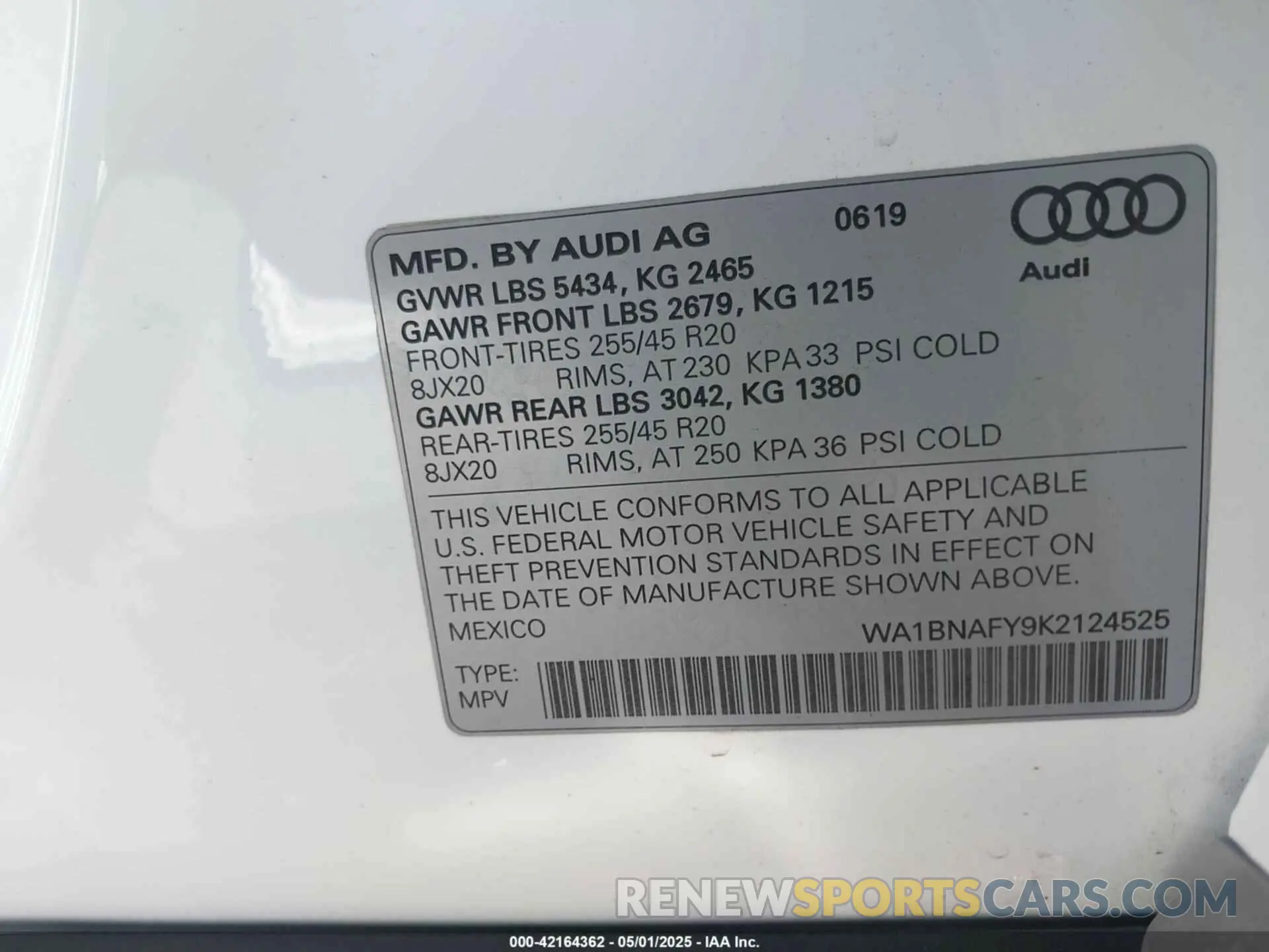 9 Photograph of a damaged car WA1BNAFY9K2124525 AUDI Q5 2019