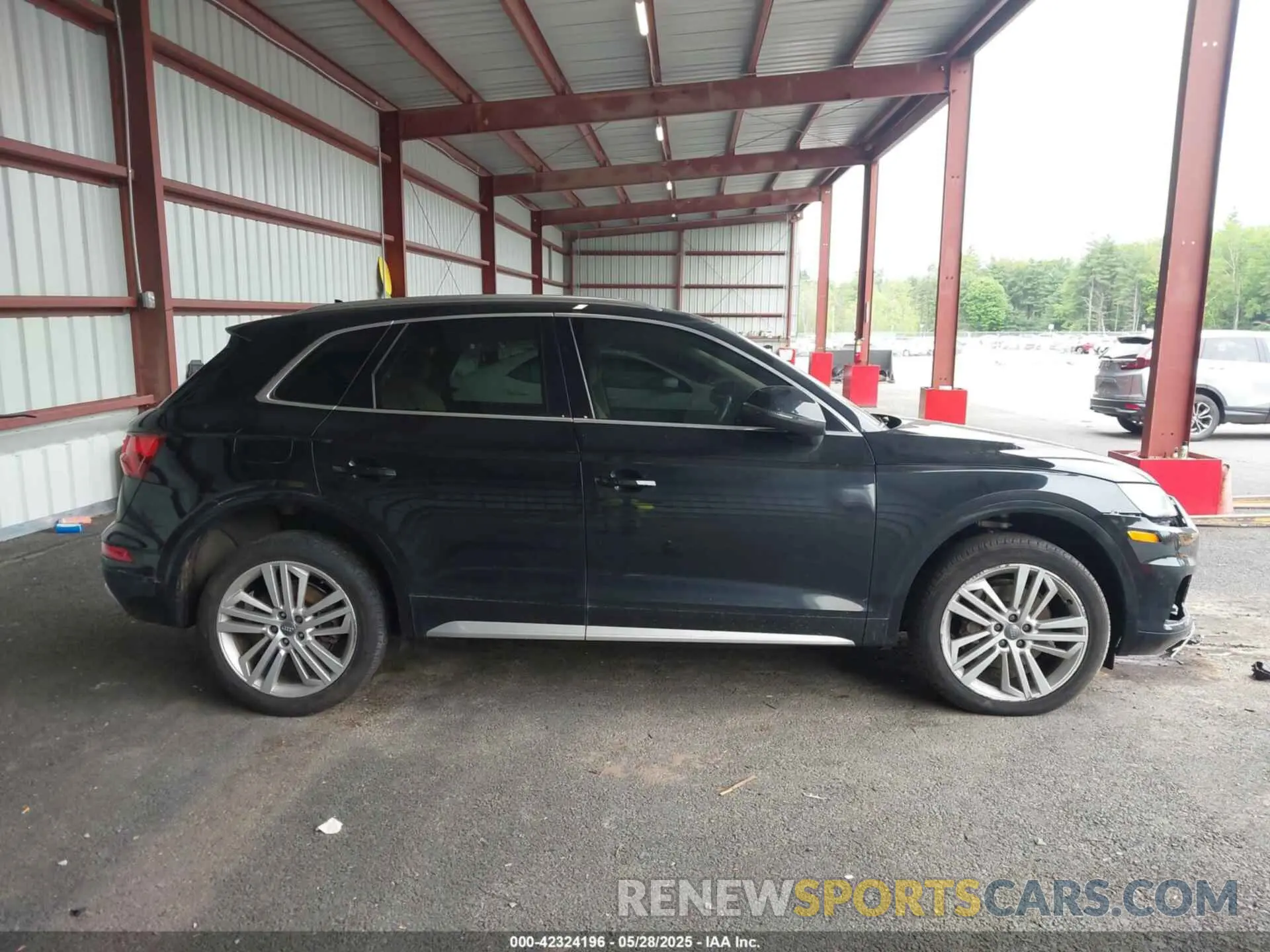 14 Photograph of a damaged car WA1BNAFY9K2133015 AUDI Q5 2019