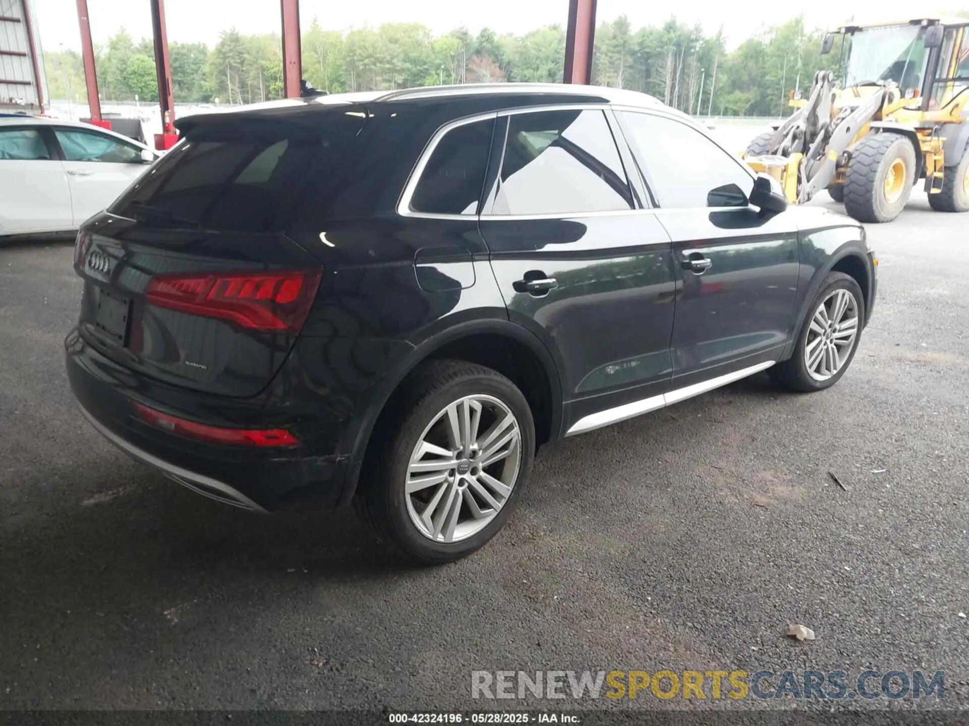 4 Photograph of a damaged car WA1BNAFY9K2133015 AUDI Q5 2019