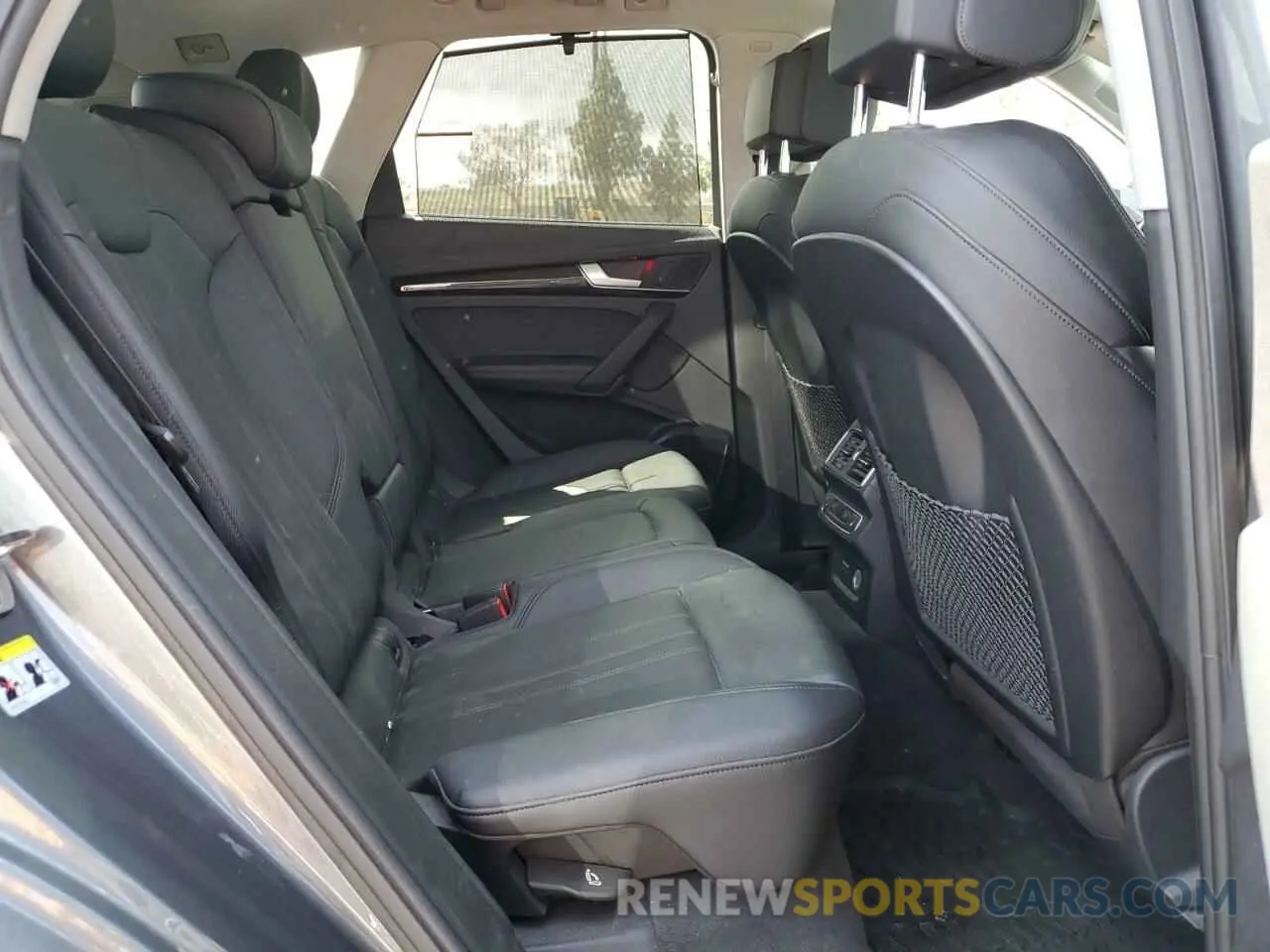 11 Photograph of a damaged car WA1BNAFYXK2018181 AUDI Q5 2019
