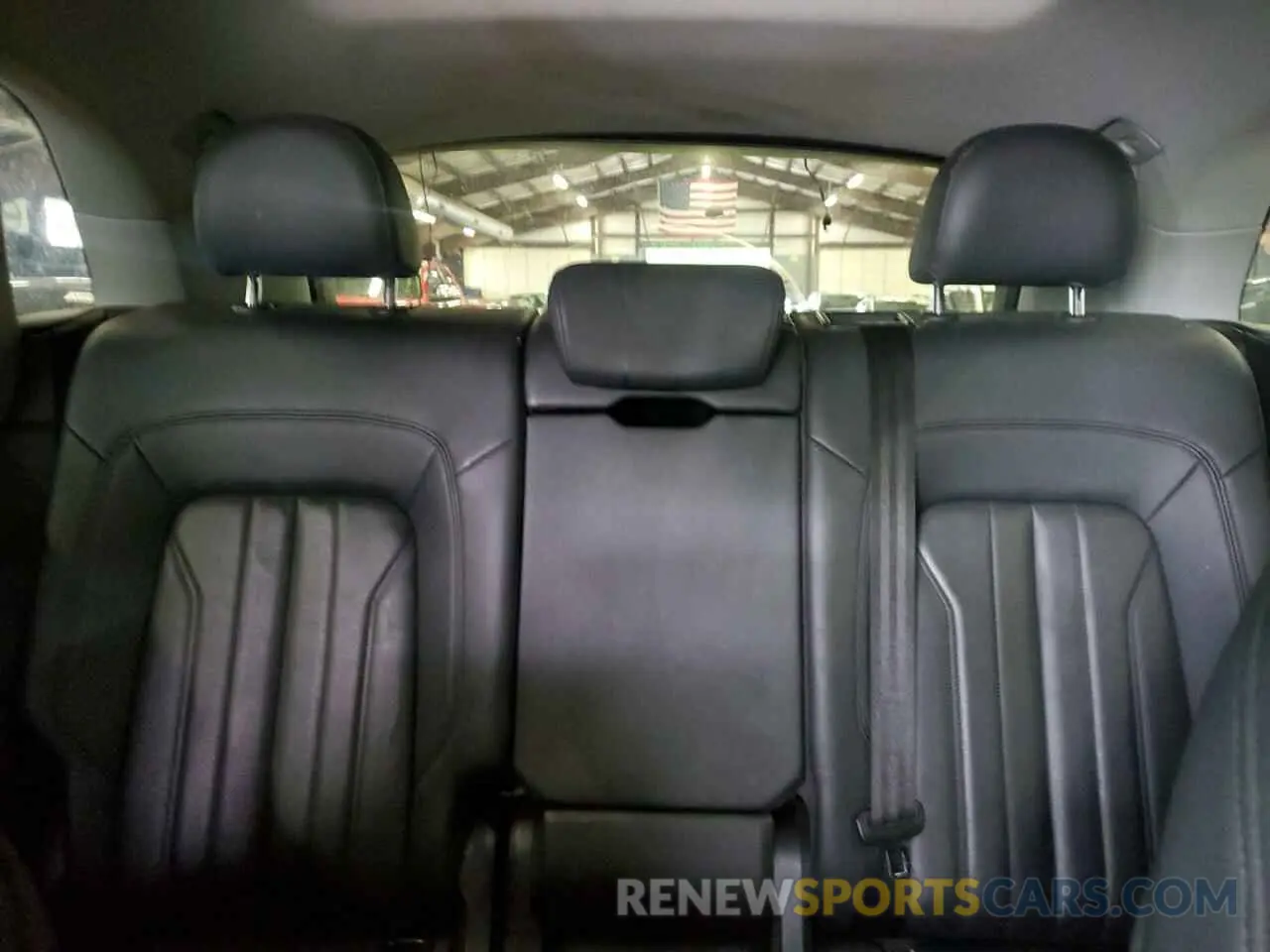 10 Photograph of a damaged car WA1BNAFYXK2059734 AUDI Q5 2019