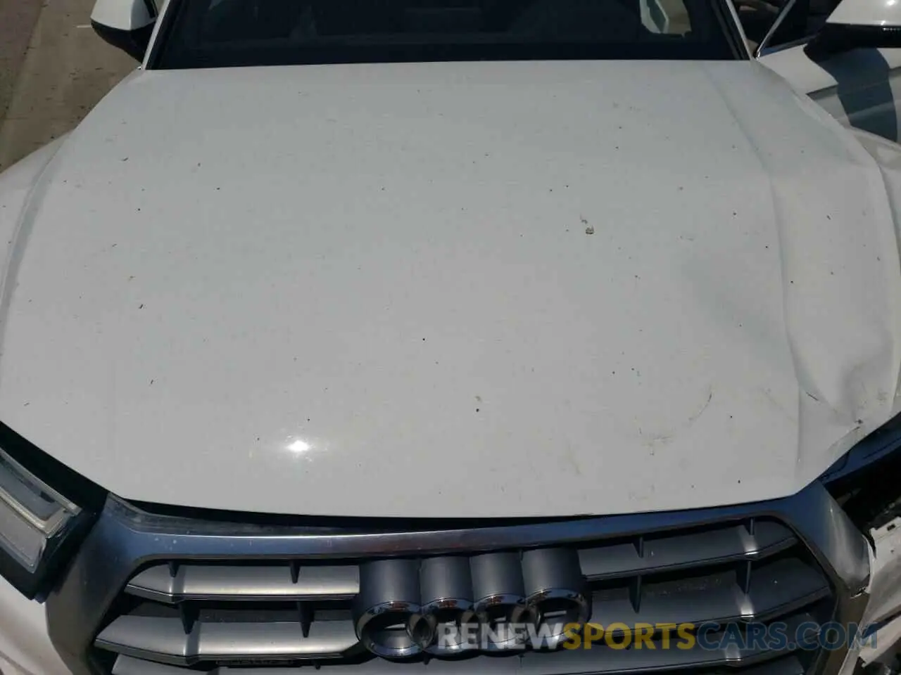 12 Photograph of a damaged car WA1BNAFYXK2069809 AUDI Q5 2019