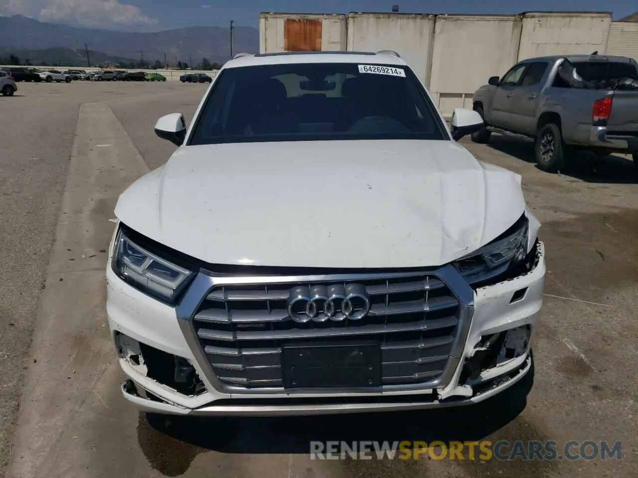 5 Photograph of a damaged car WA1BNAFYXK2069809 AUDI Q5 2019