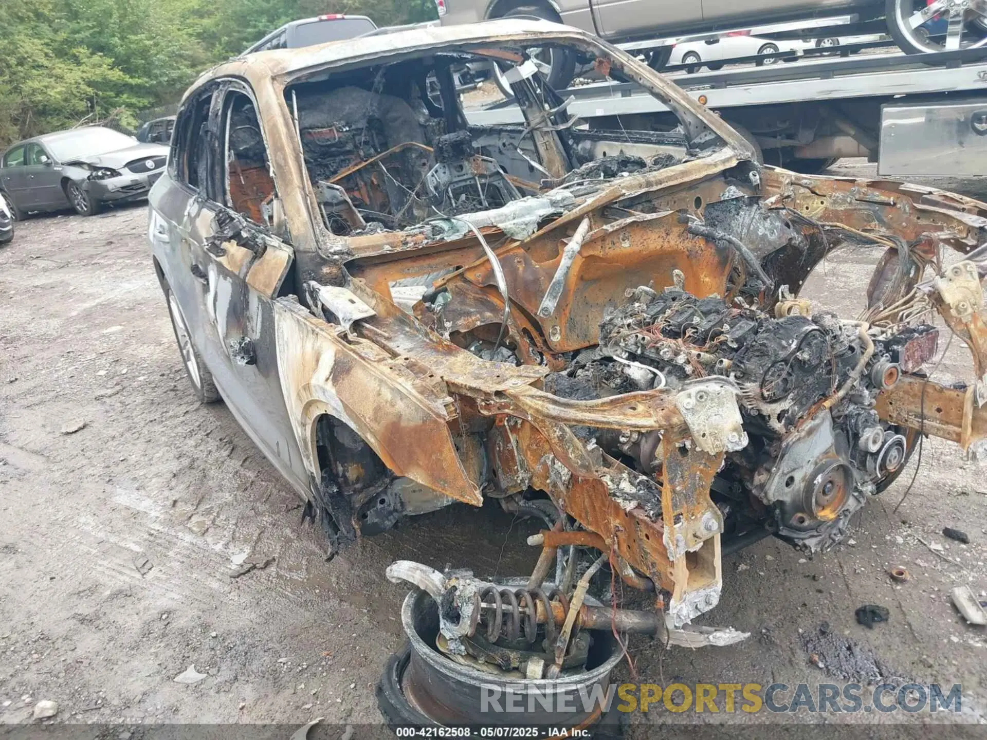 1 Photograph of a damaged car WA1BNAFYXK2082219 AUDI Q5 2019