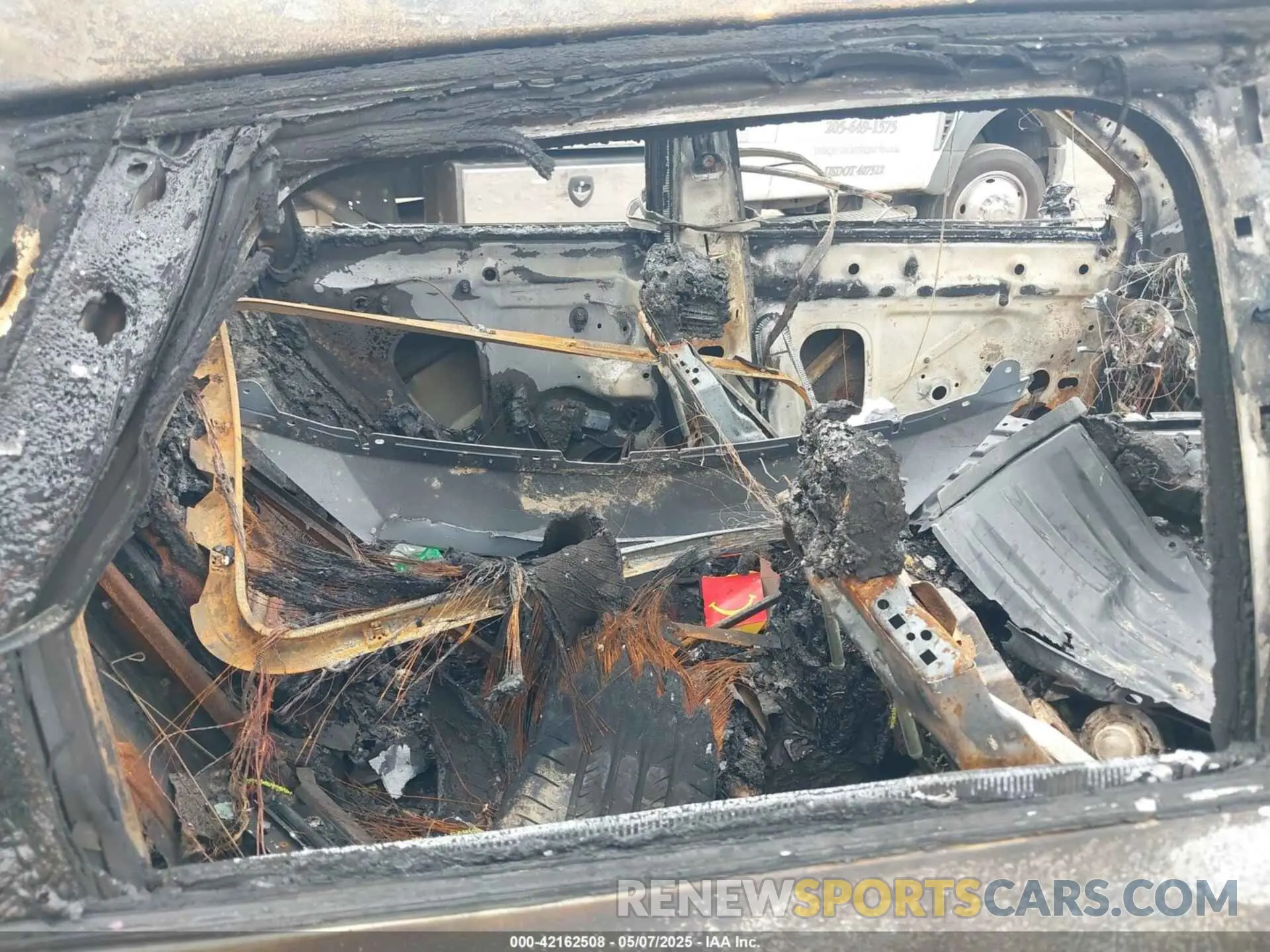 8 Photograph of a damaged car WA1BNAFYXK2082219 AUDI Q5 2019